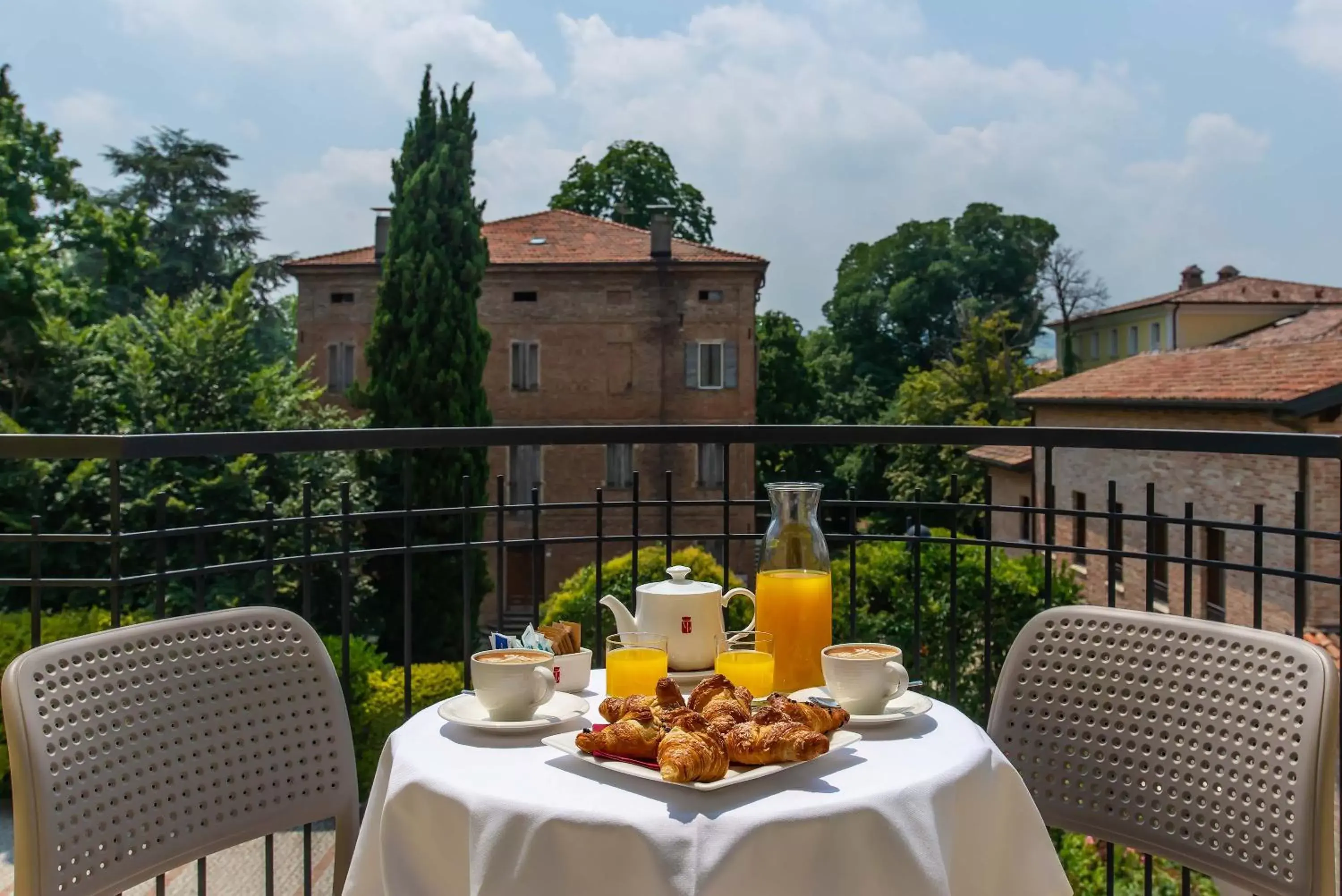 Balcony/Terrace in Maranello Palace