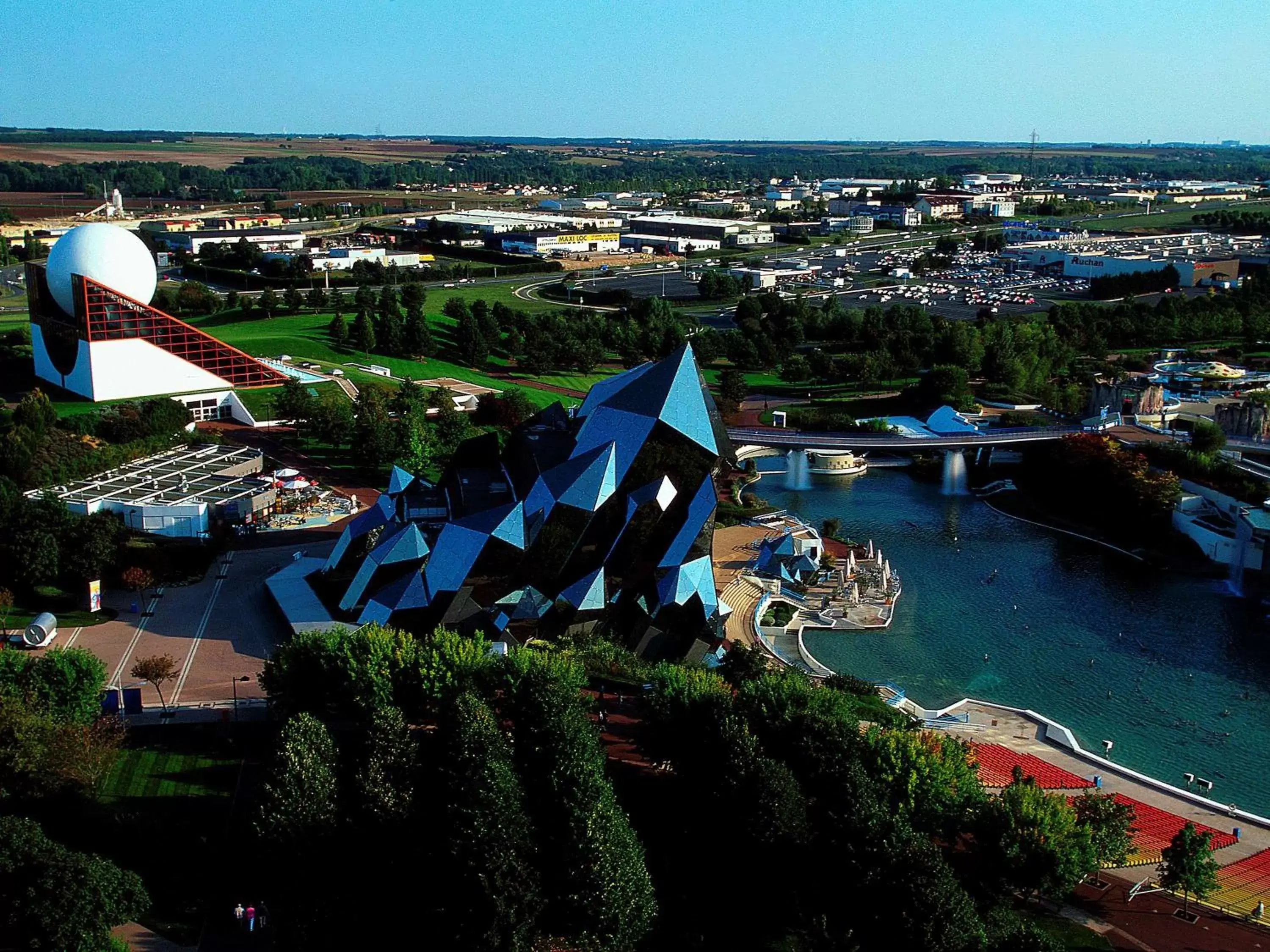 On site, Bird's-eye View in ibis budget Poitiers Sud