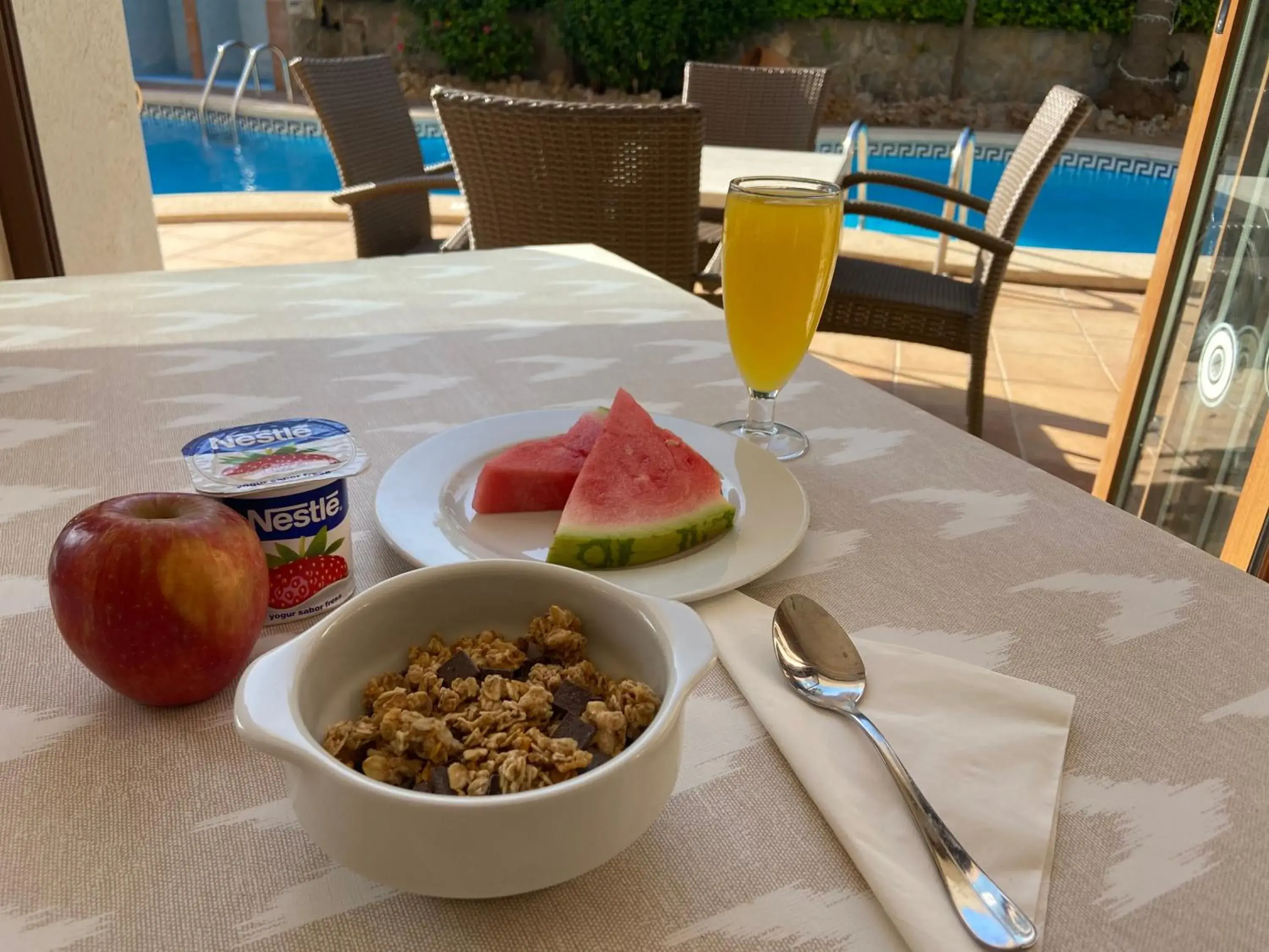 Buffet breakfast, Swimming Pool in Hs Villa Rosa Paguera