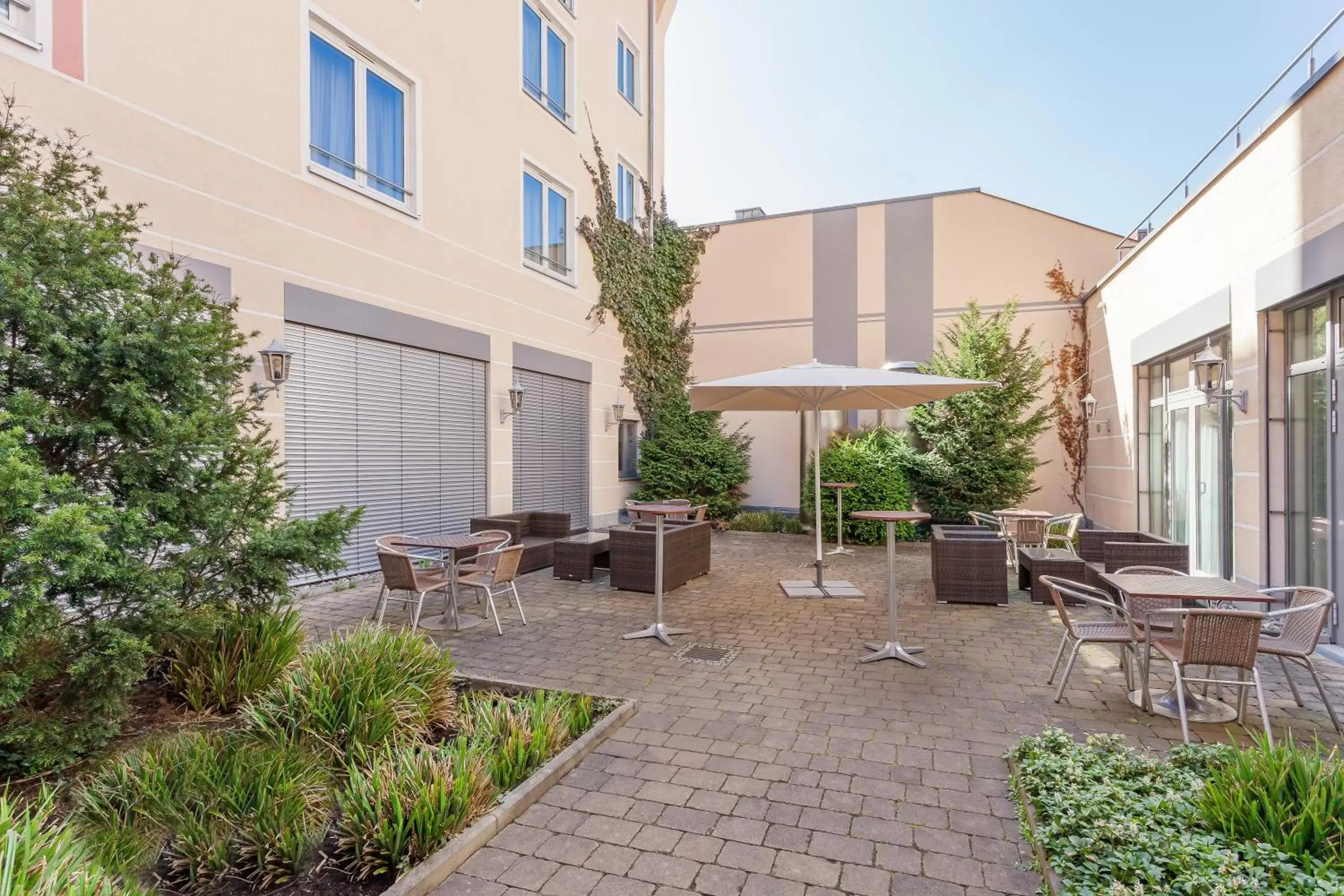 Property building in Holiday Inn Nürnberg City Centre by IHG Property building in Holiday Inn Nürnberg City Centre by IHG