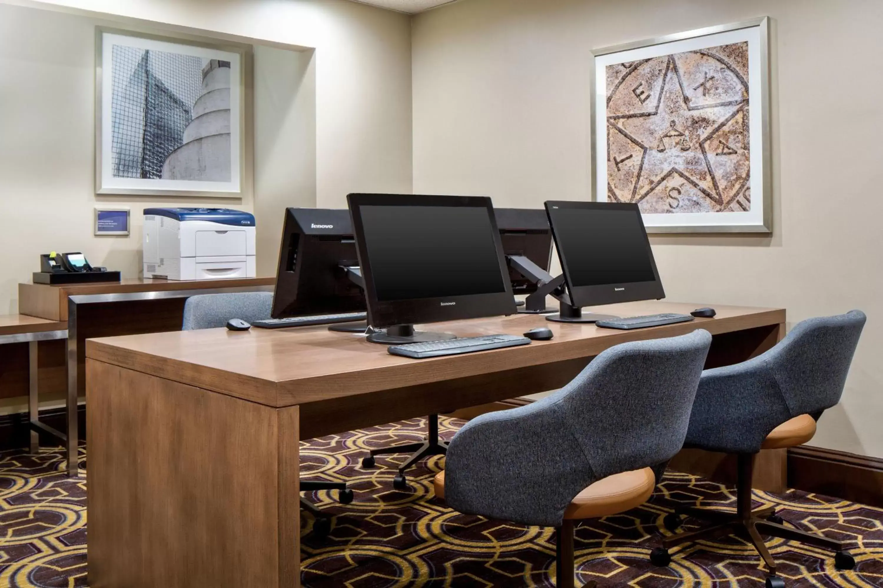 Business facilities in Sheraton DFW Airport Hotel