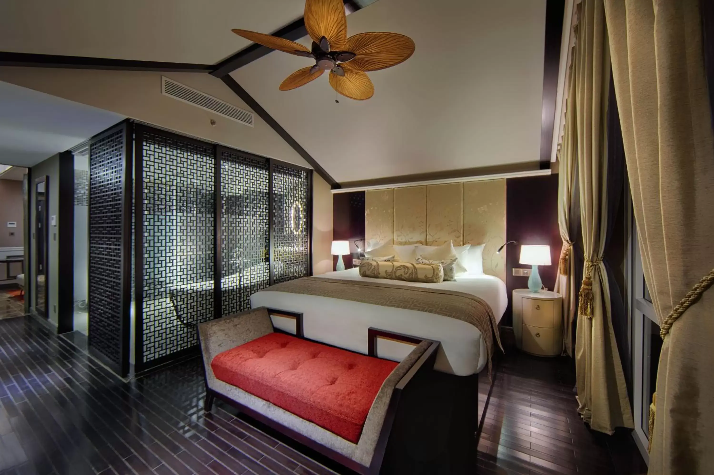 Bedroom, Bed in Hotel Royal Hoi An - MGallery