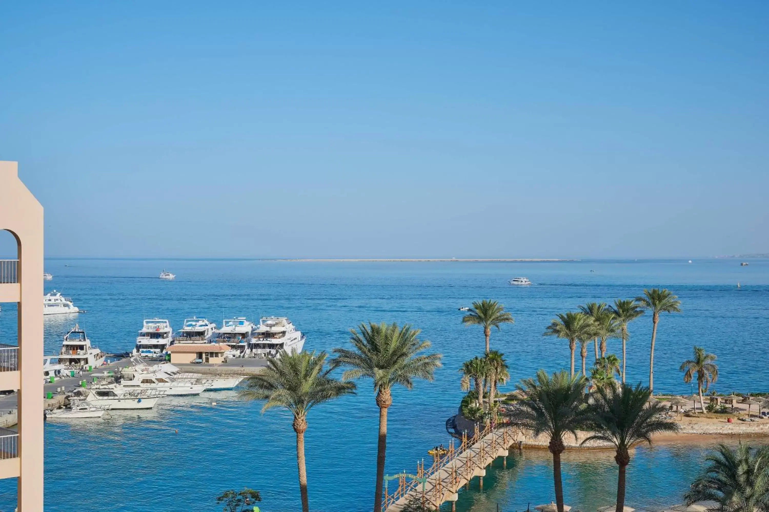 Photo of the whole room, Sea View in Hurghada Marriott Red Sea Beach Resort