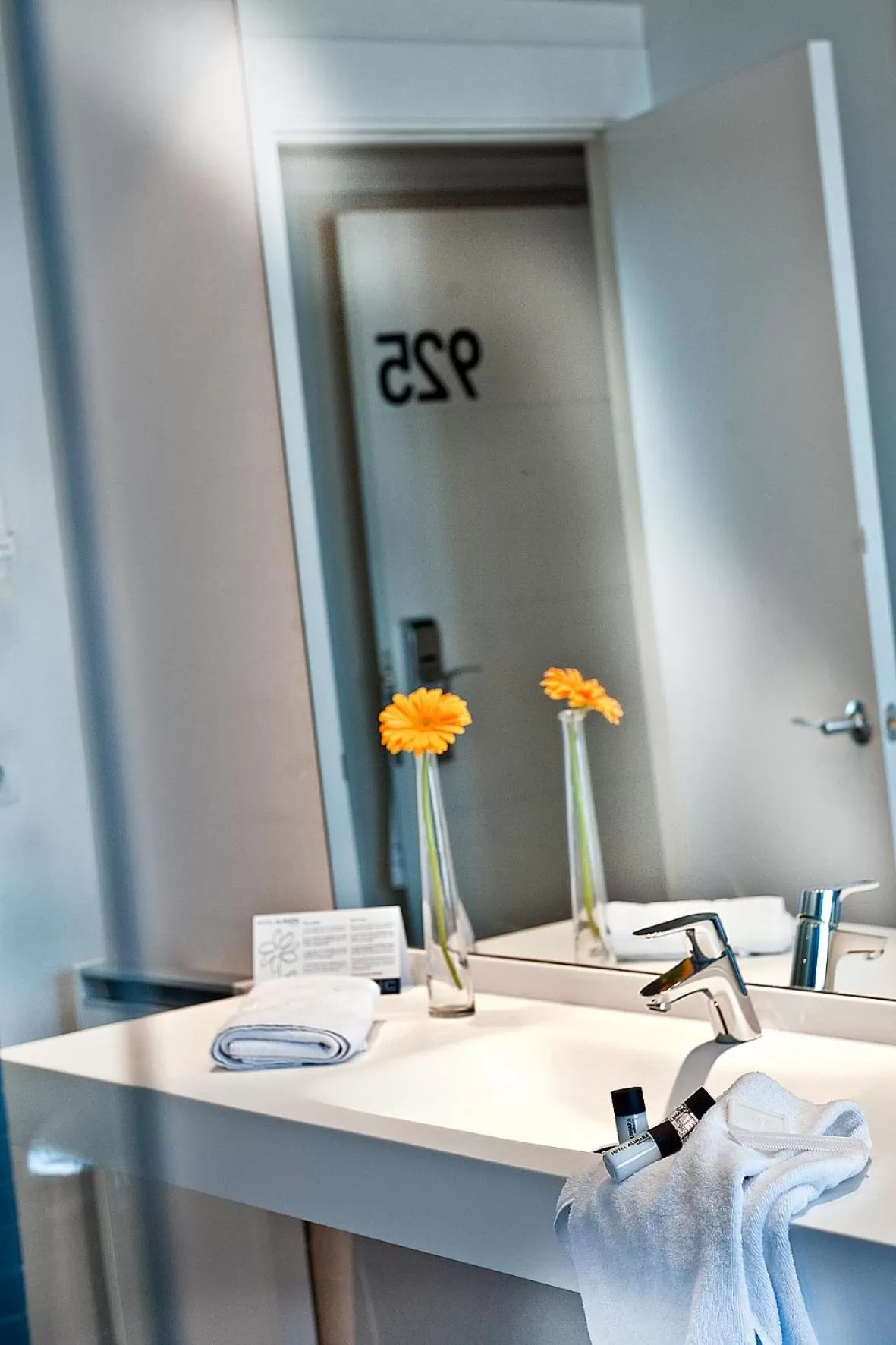 Bathroom in Hotel Alimara