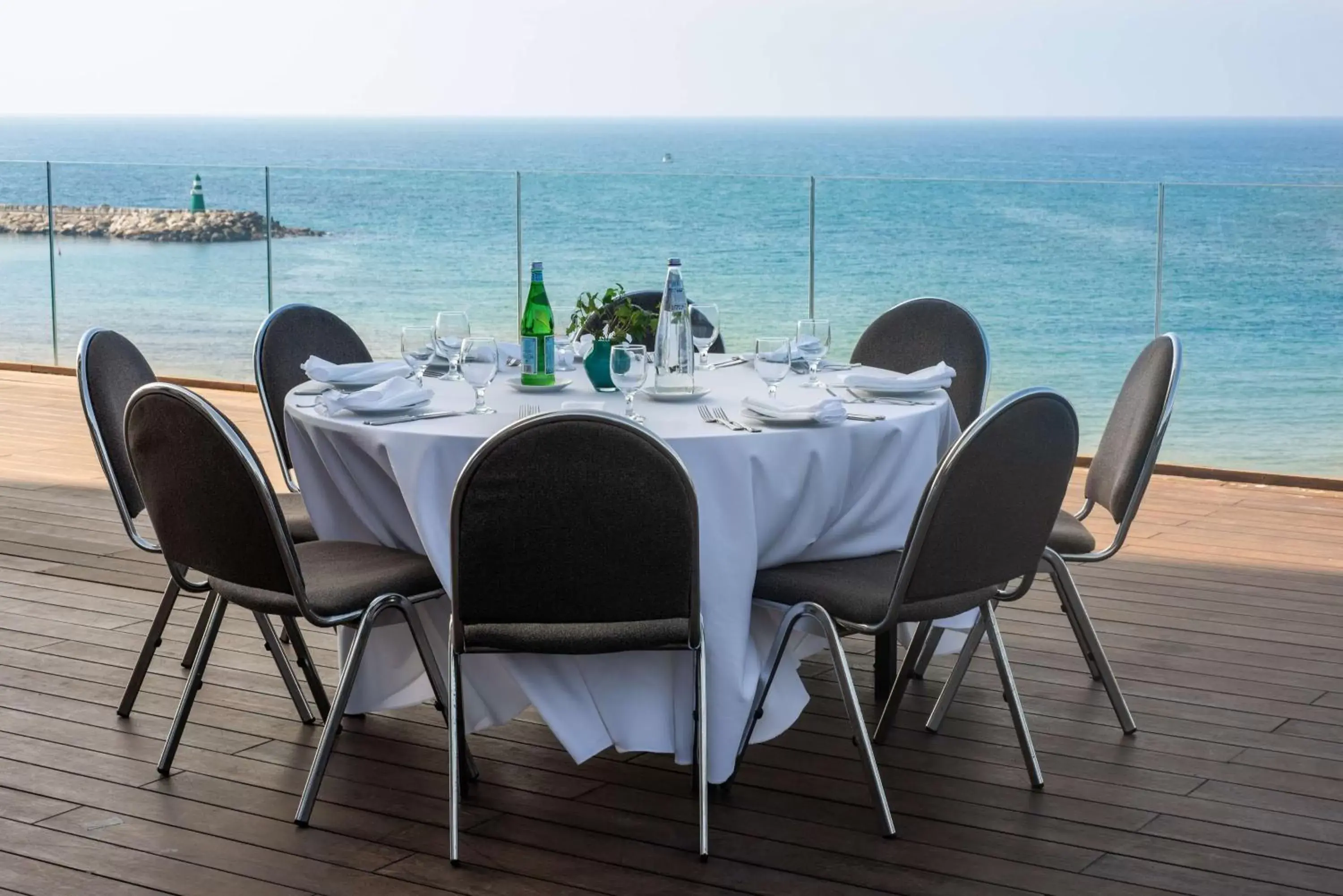 Dining area, Restaurant/Places to Eat in The Vista At Hilton Tel Aviv