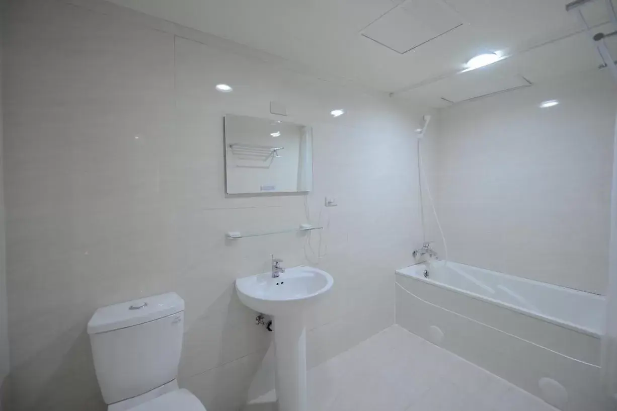 Bathroom in Ximen Hotel B