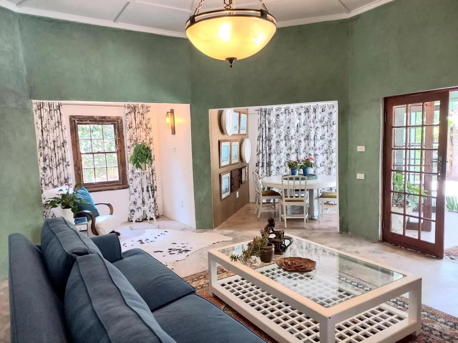 Dining area, Seating Area in Villa Roc