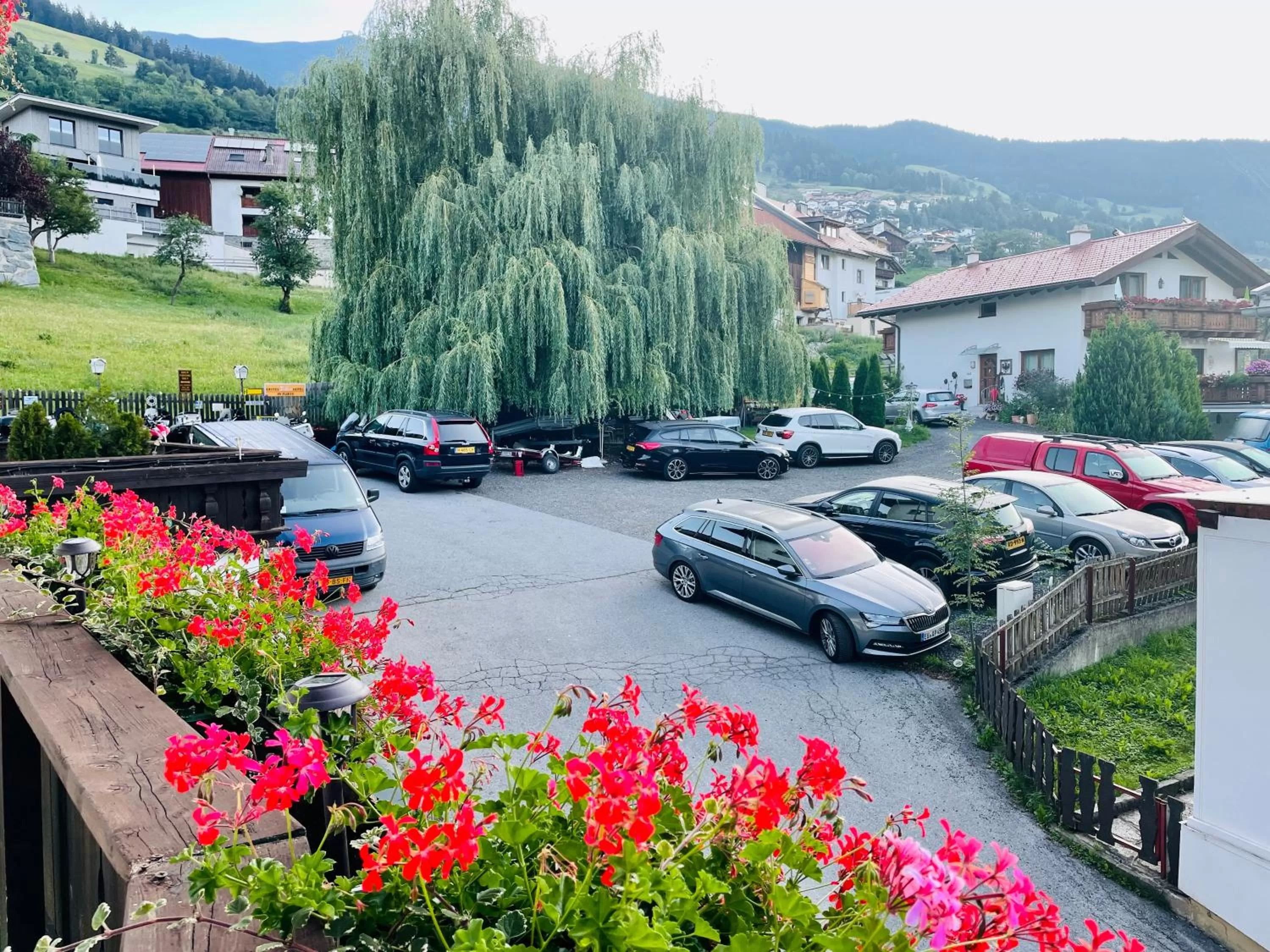 Hotel Marienhof- Erstes Motorradhotel in Fliess!