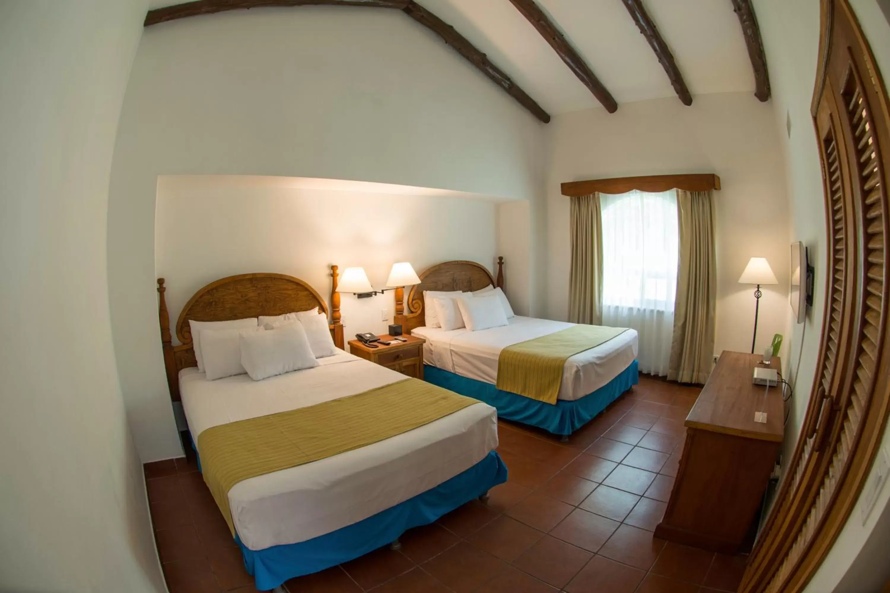 Bedroom, Bed in Amatique Bay Hotel