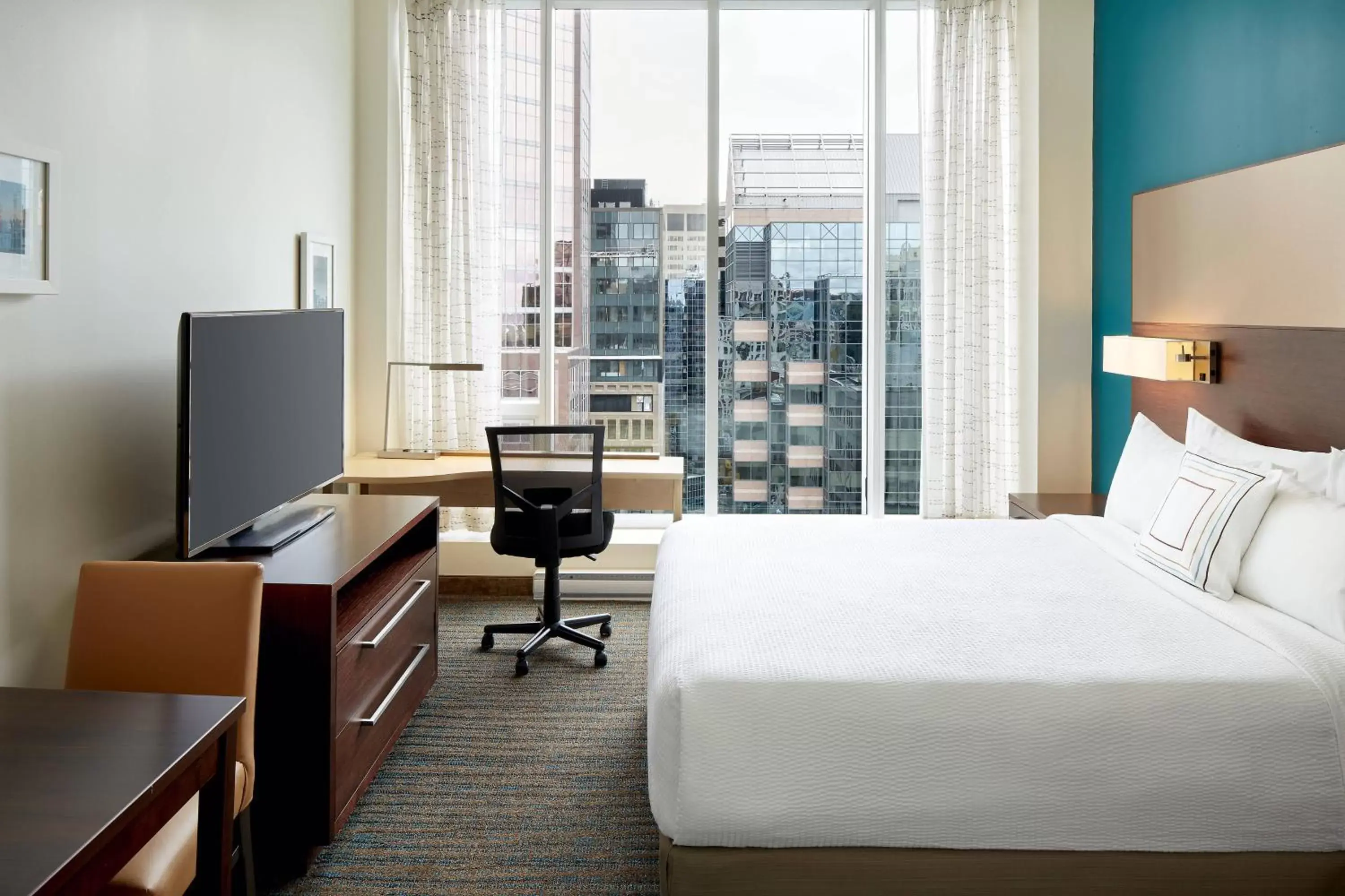 Photo of the whole room in Residence Inn by Marriott Montréal Downtown