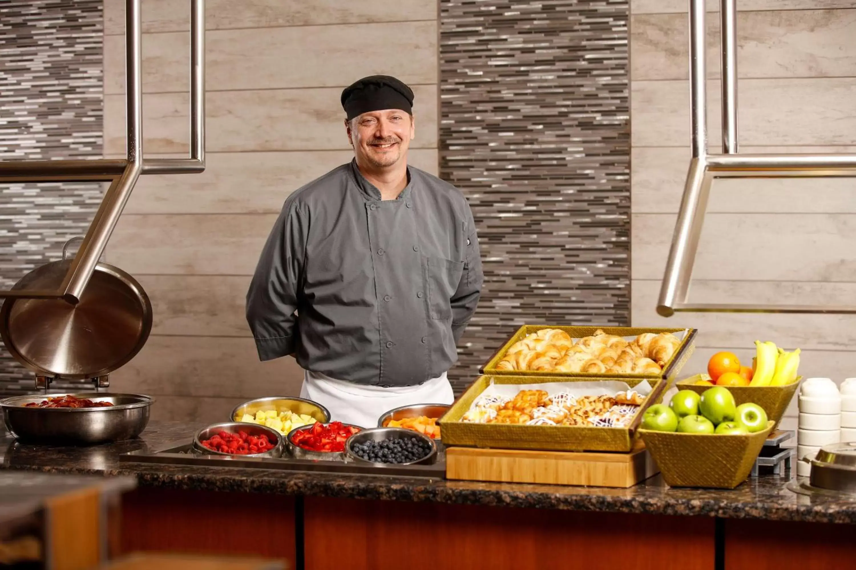 Restaurant/places to eat in DoubleTree by Hilton Rochester Restaurant/places to eat in DoubleTree by Hilton Rochester