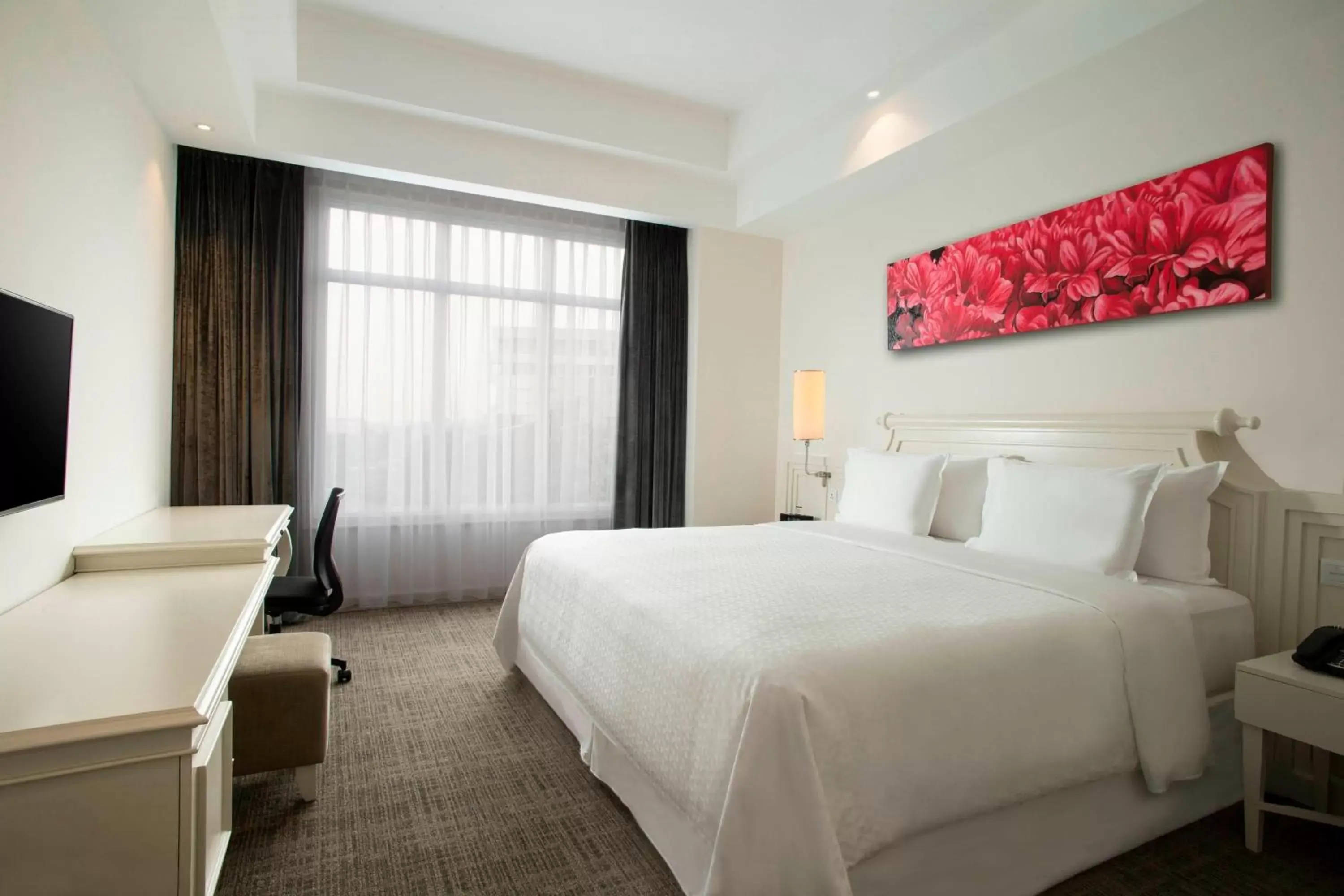 Photo of the whole room, Bed in Four Points by Sheraton Bandung