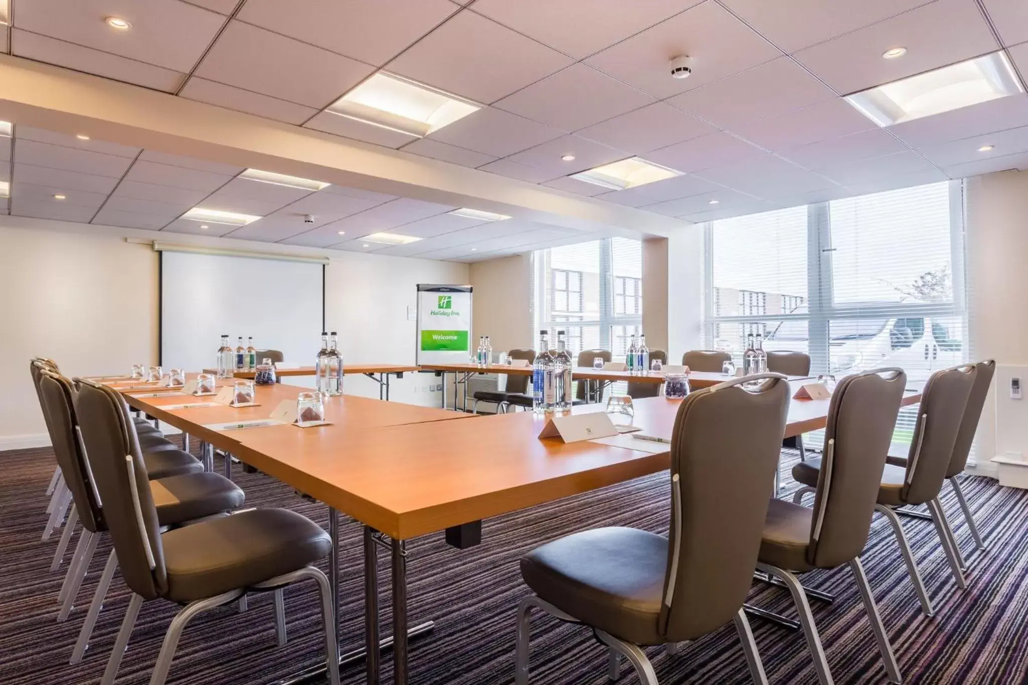 Meeting/conference room in Holiday Inn Newcastle Gosforth Park, an IHG Hotel