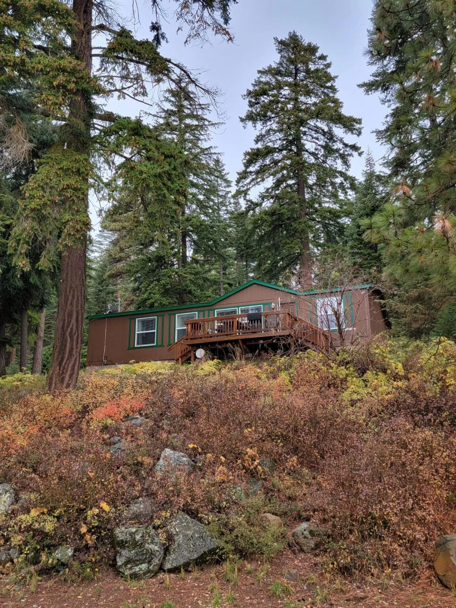Crater Lake Gateway-Rocky Point Resort
