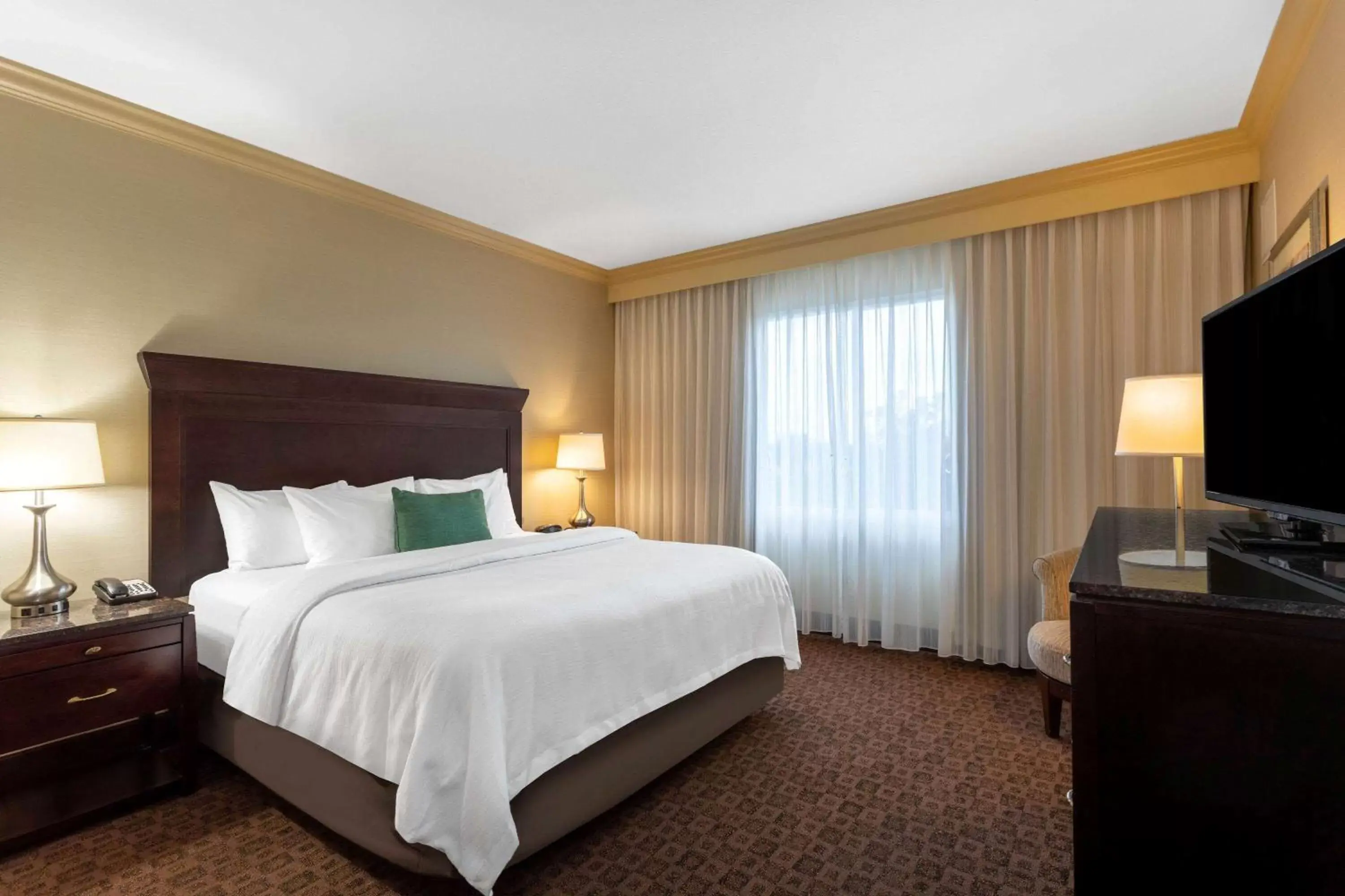 Bed in Hawthorn Suites by Wyndham West Palm Beach