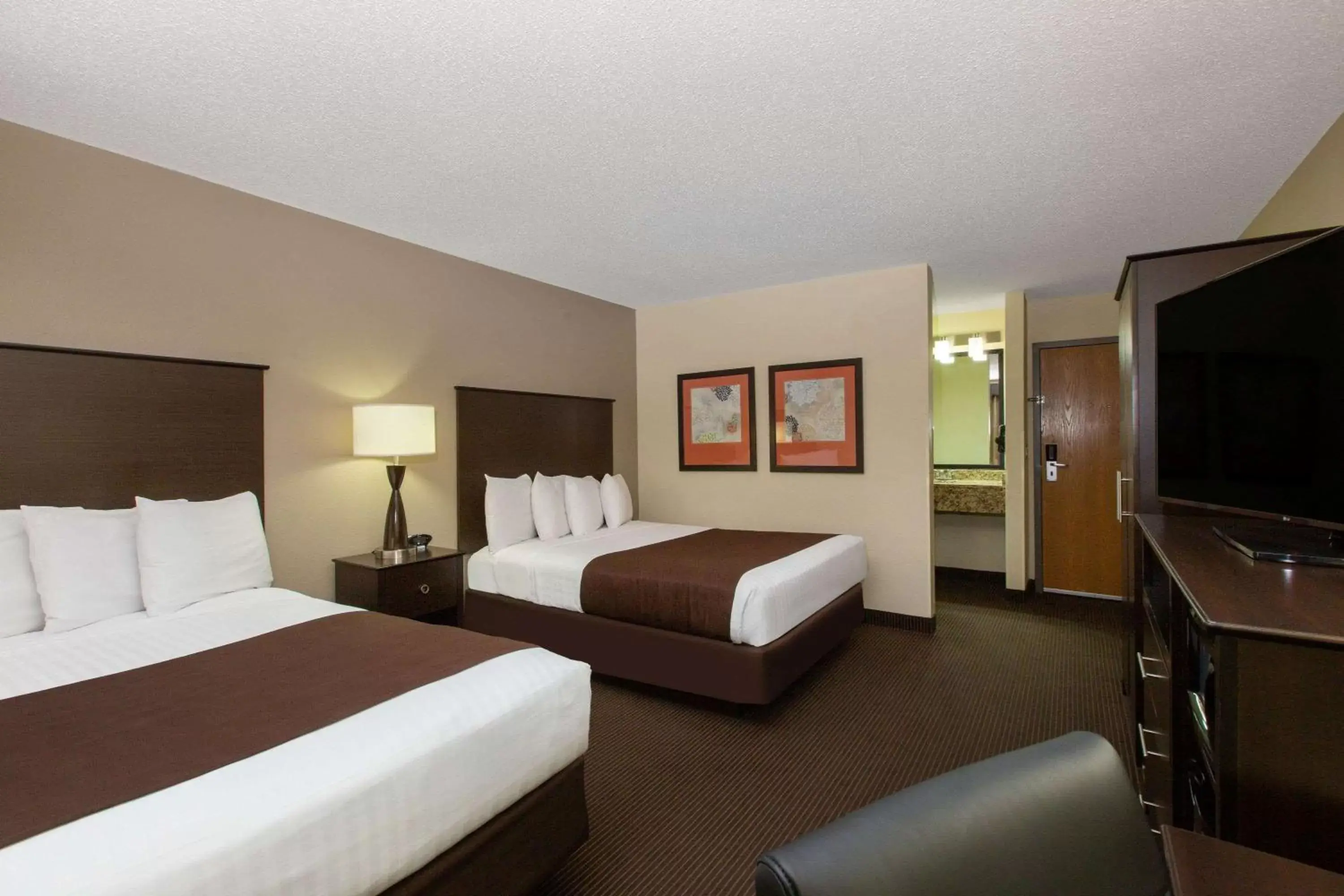 Photo of the whole room, Bed in AmericInn by Wyndham Apple Valley