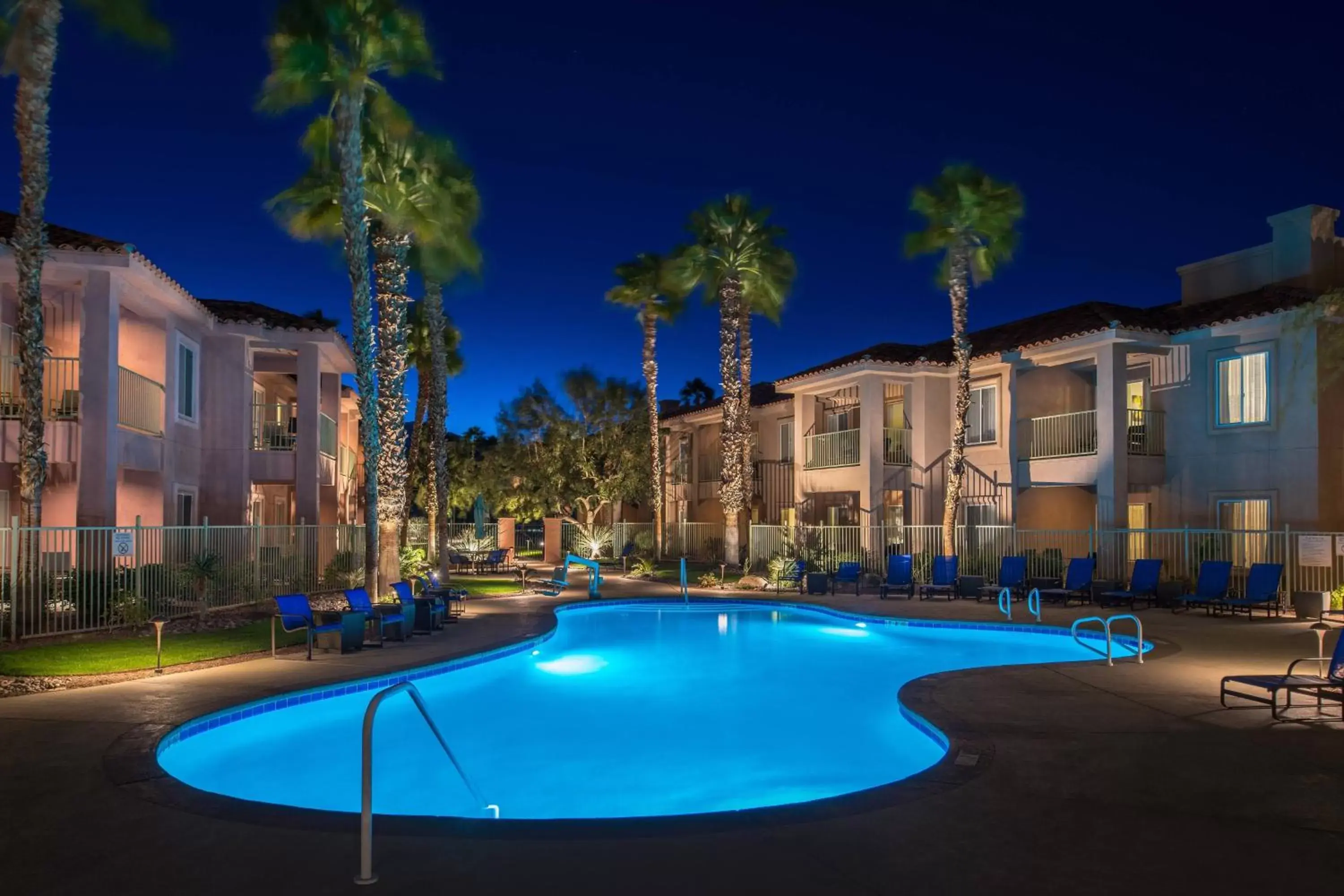 Swimming pool, Property Building in Residence Inn Palm Desert