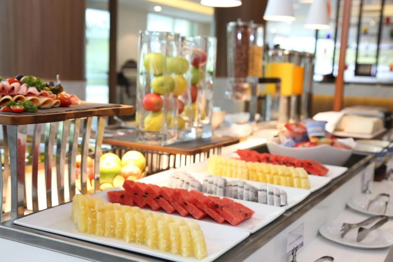 Breakfast in Miracle Suvarnabhumi Airport