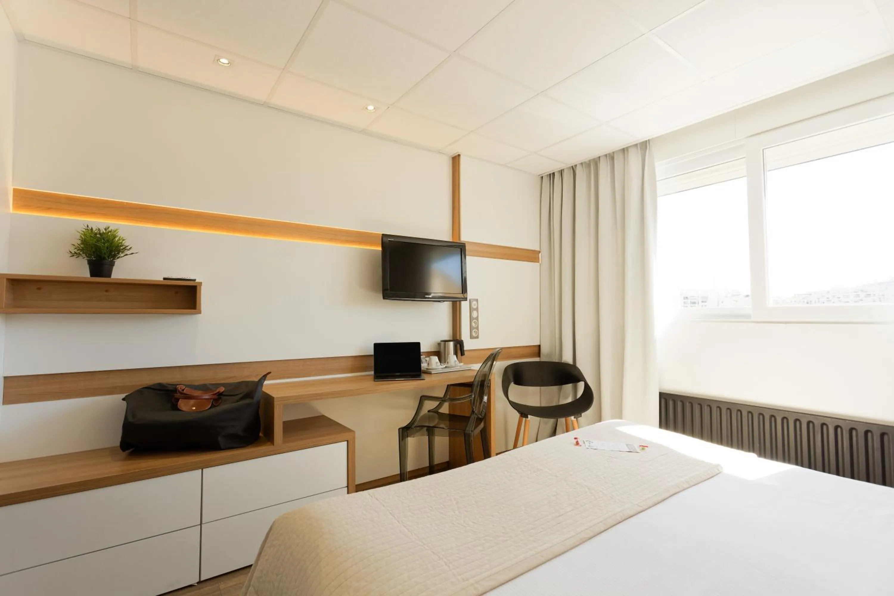 Bed in The Originals Boutique, Hôtel Neptune, Montpellier Sud