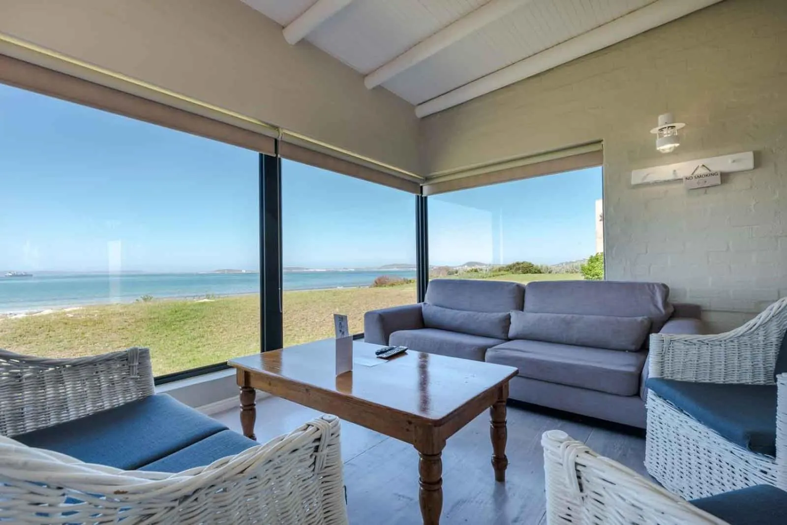 Living room in Blue Bay Lodge