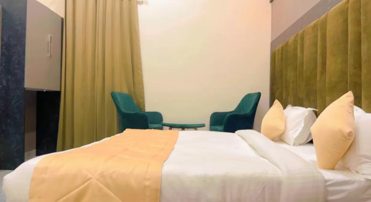 Bed in City View With Garden -5 Mins Walk From GOLDEN TEMPLE