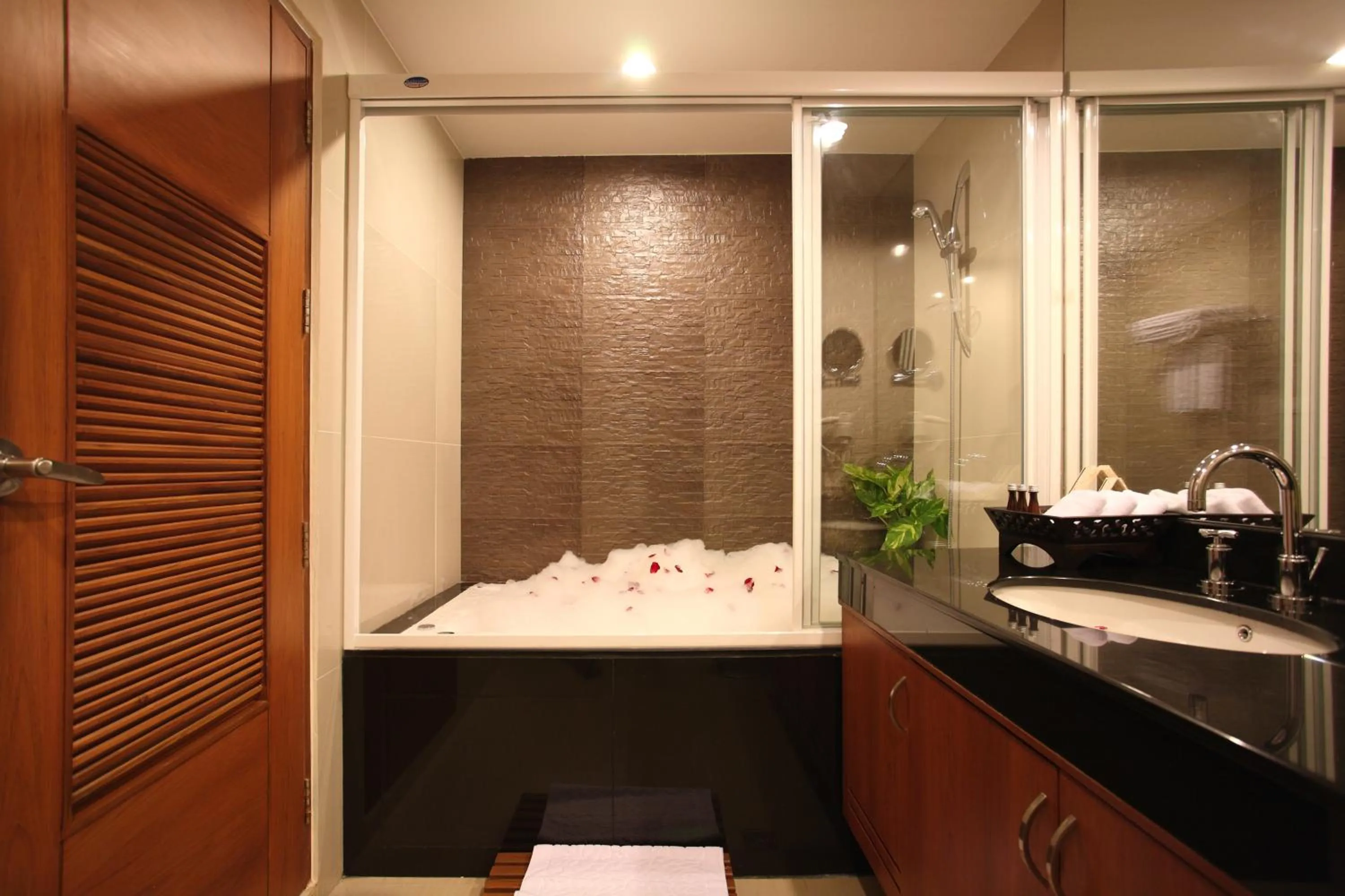 Bathroom in Amaranta Hotel