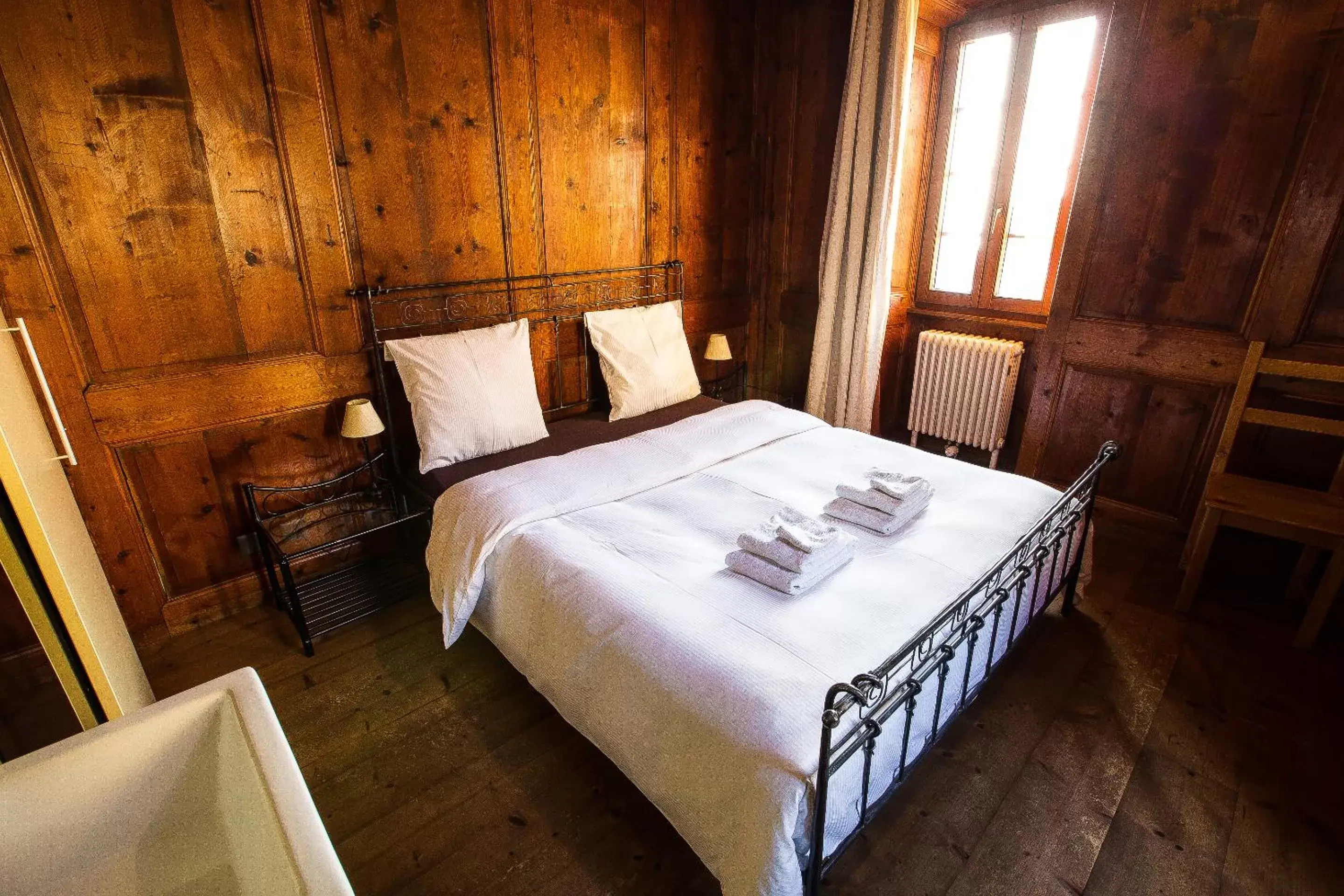 Photo of the whole room, Bed in La Grande Maison