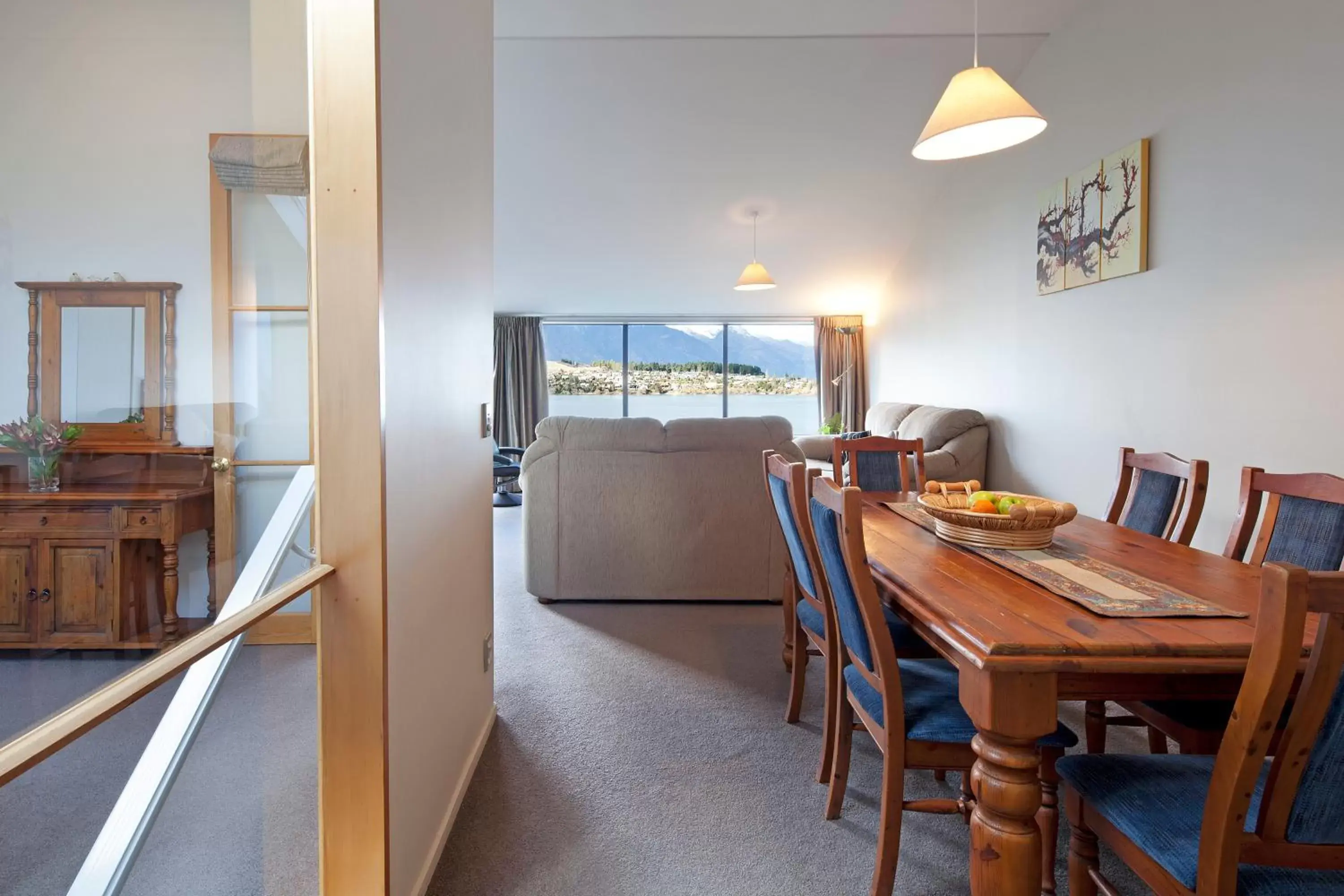 Dining area in Apartments at Spinnaker Bay