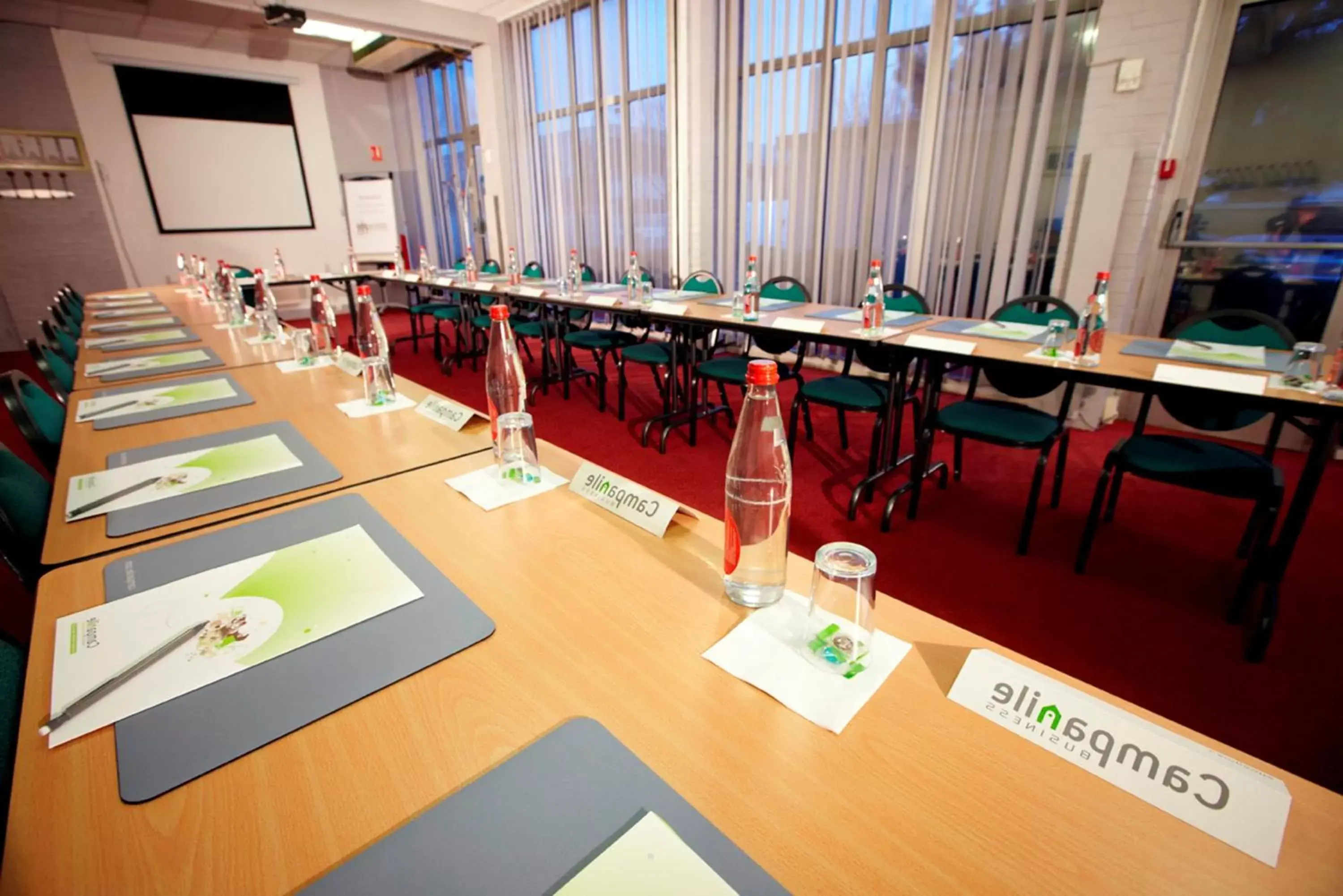 Banquet/Function facilities, Business Area/Conference Room in Campanile Paris Ouest - Nanterre - La Défense