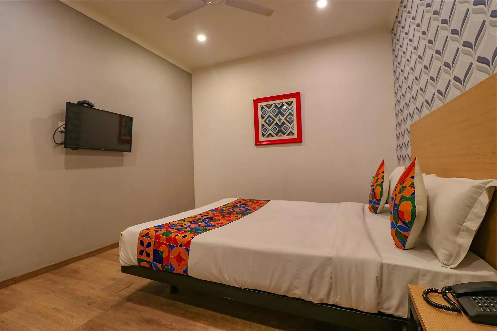 Bed in FabHotel Chattarpur Enclave - Opposite Tivoli Garden Bed in FabHotel Chattarpur Enclave - Opposite Tivoli Garden