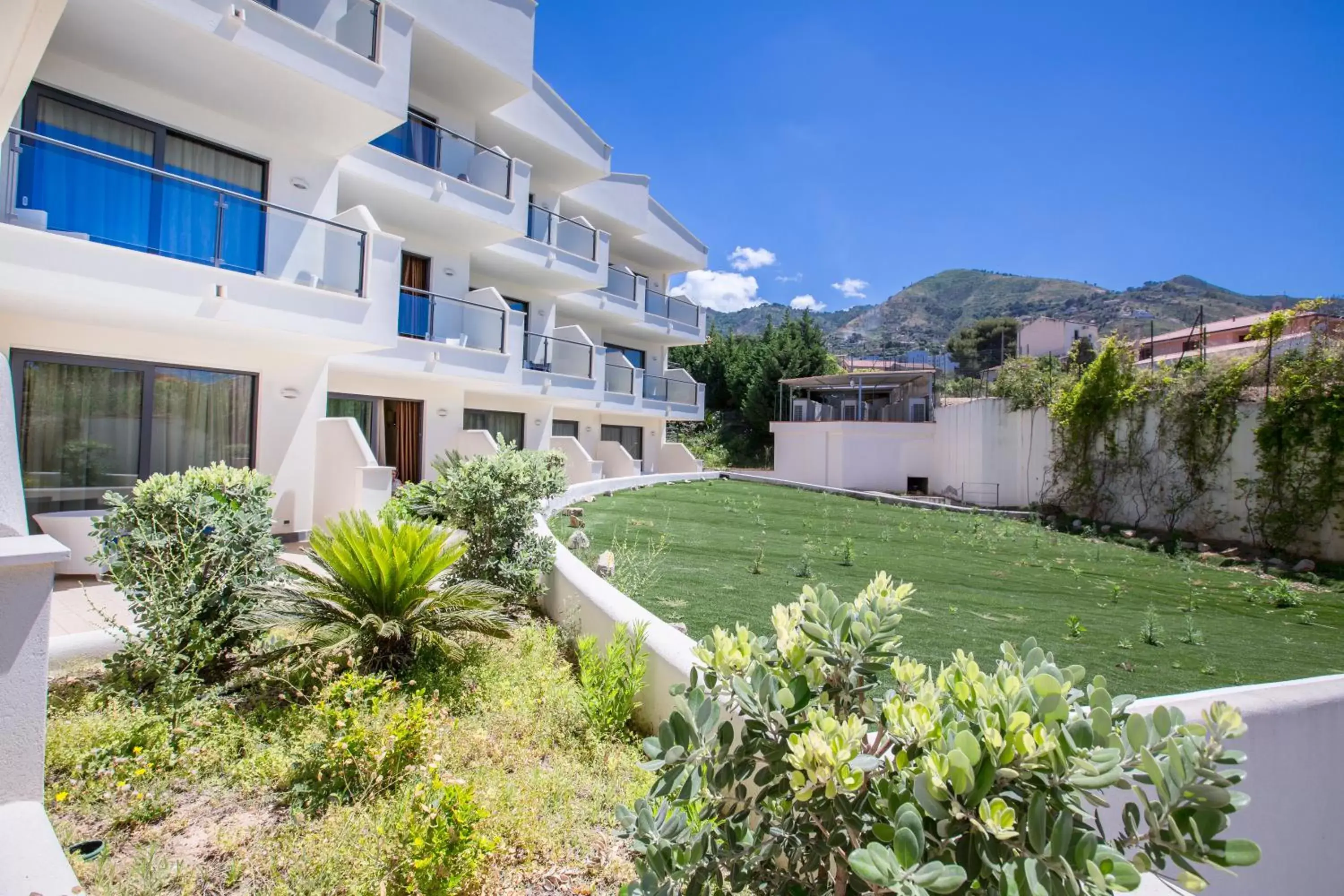 Property Building in Cefalù Sea Palace