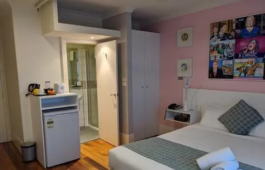 Bed in Tolarno Hotel