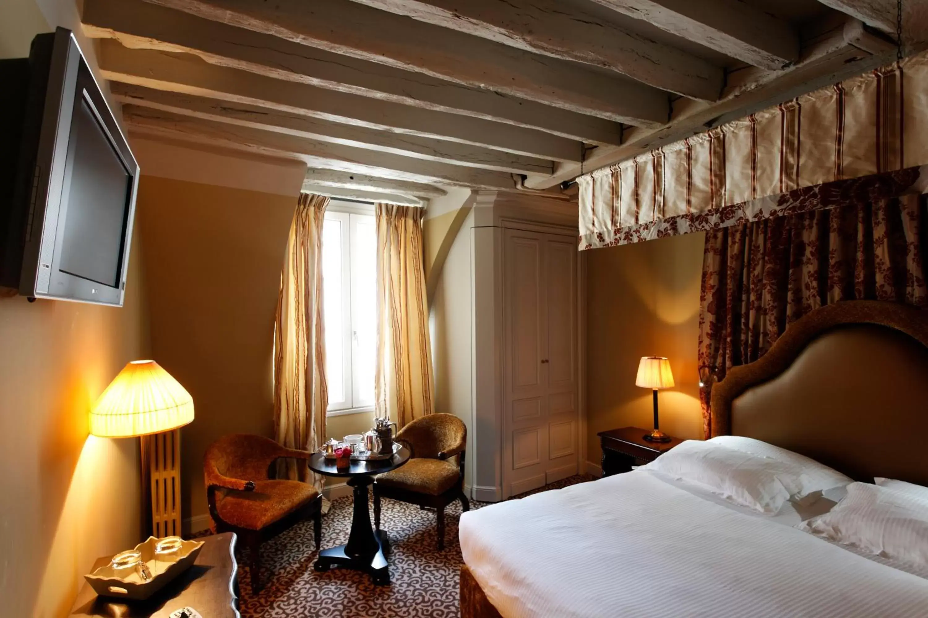 Bedroom, Bed in Hotel Odeon Saint Germain