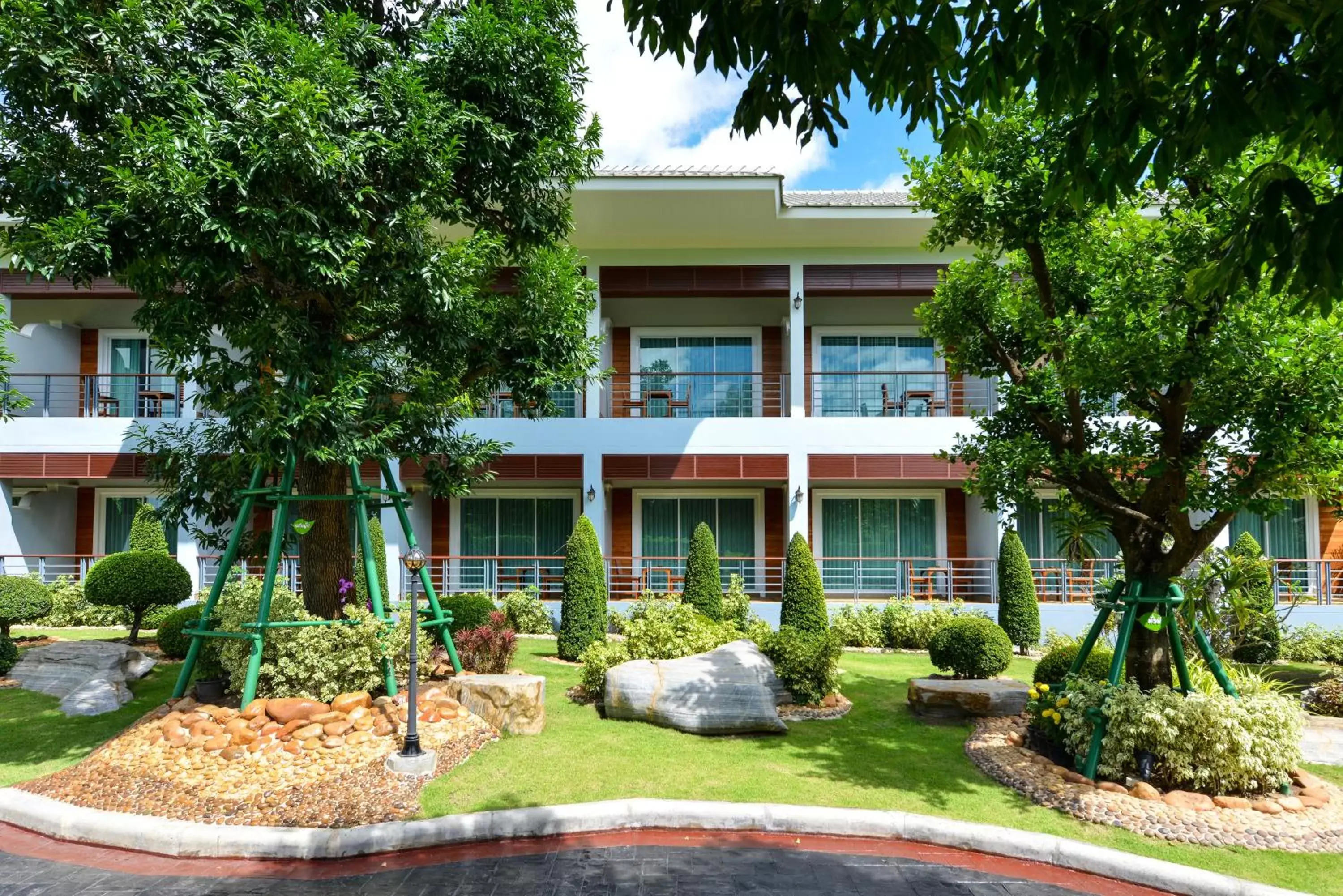 Balcony/Terrace, Property Building in Princess River Kwai Hotel