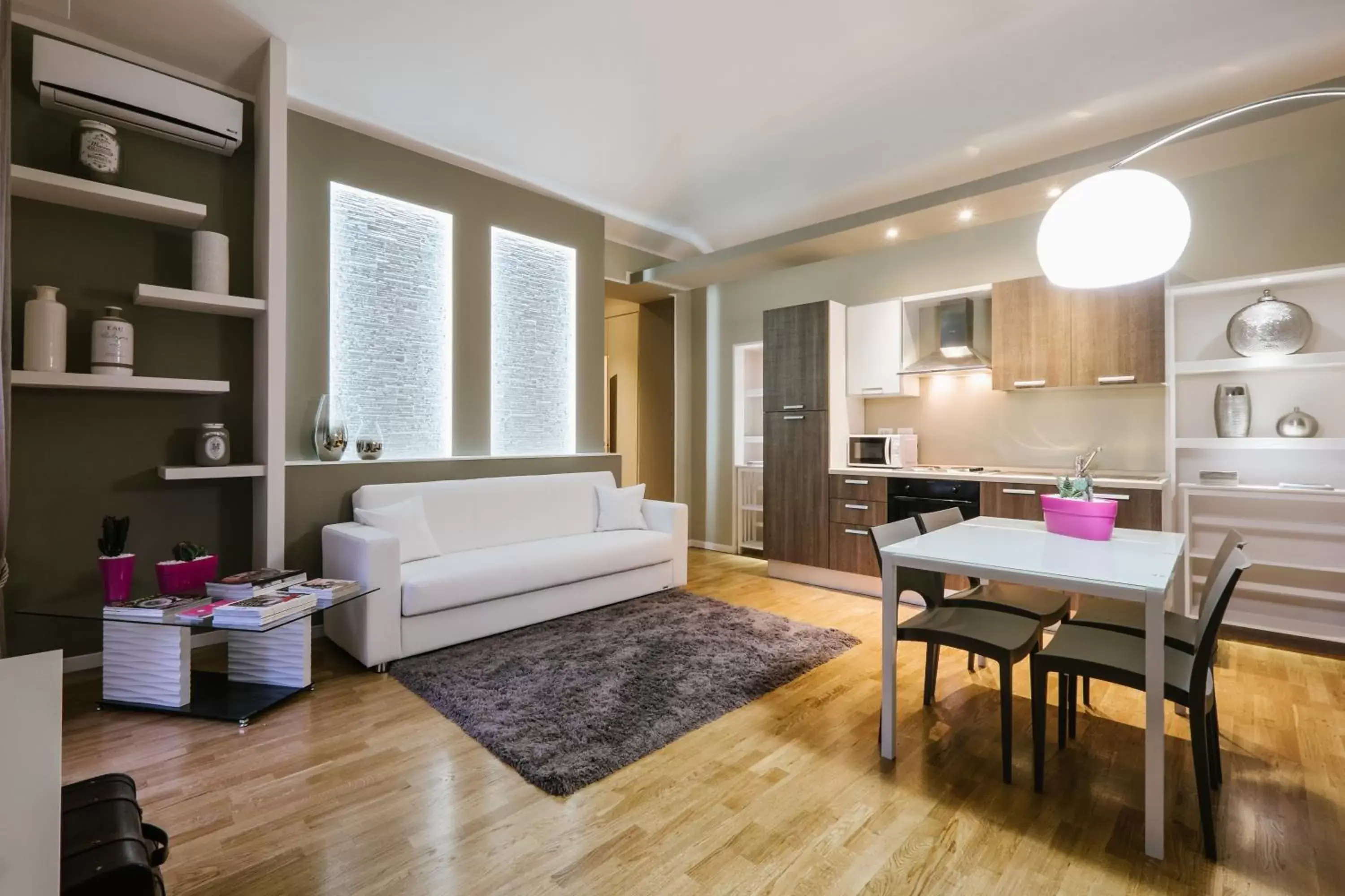 Kitchen or kitchenette, Dining Area in Apart Hotel Torino