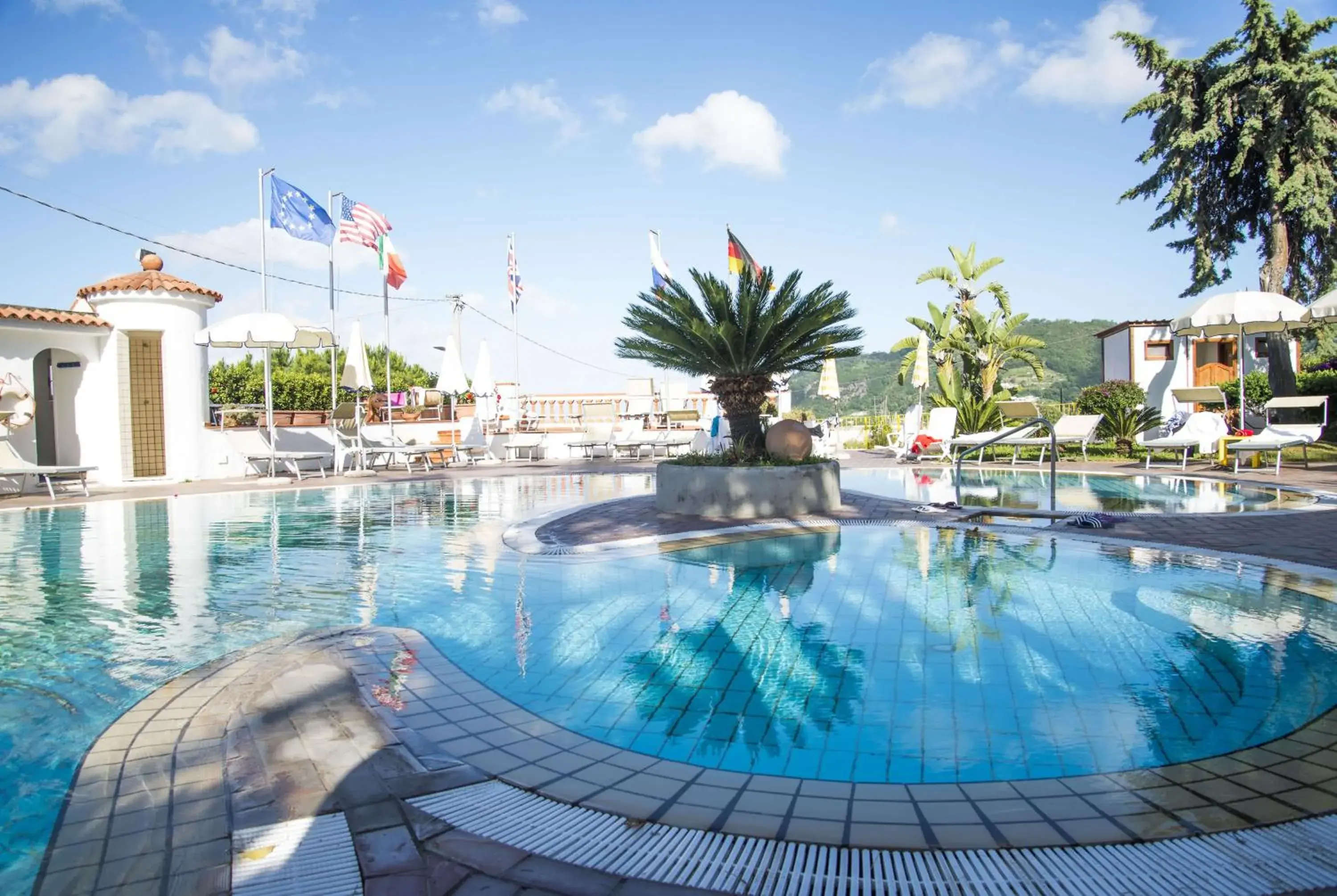 Swimming Pool in Hotel Internazionale