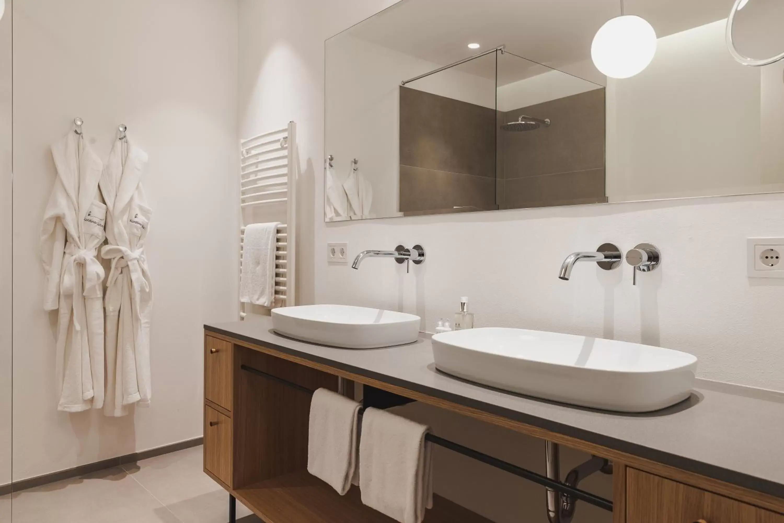 Bathroom in Kuntino Suites