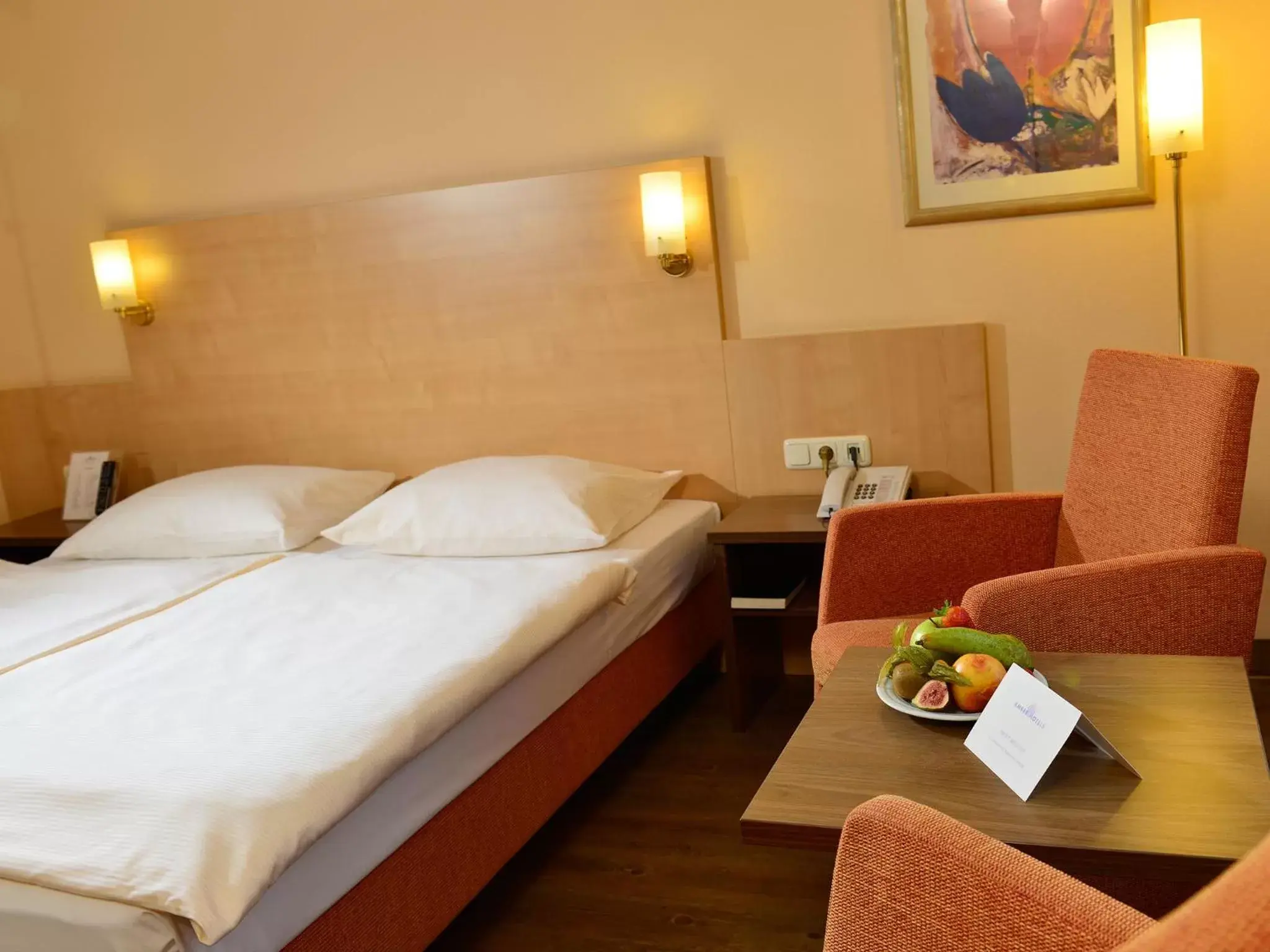 Photo of the whole room, Bed in Sure Hotel by Best Western Hilden-Düsseldorf