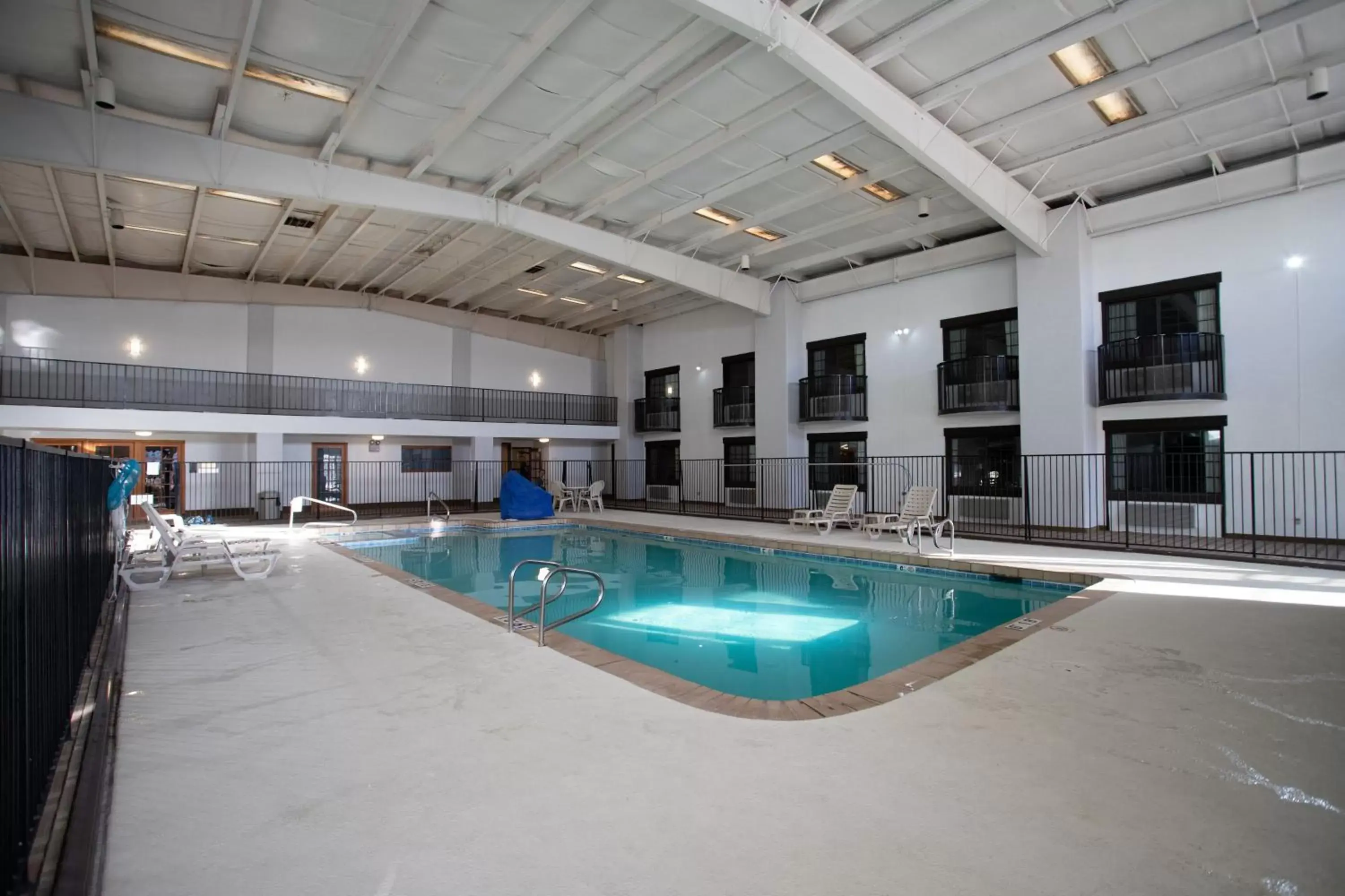 Swimming Pool in Quality Inn Winslow I-40
