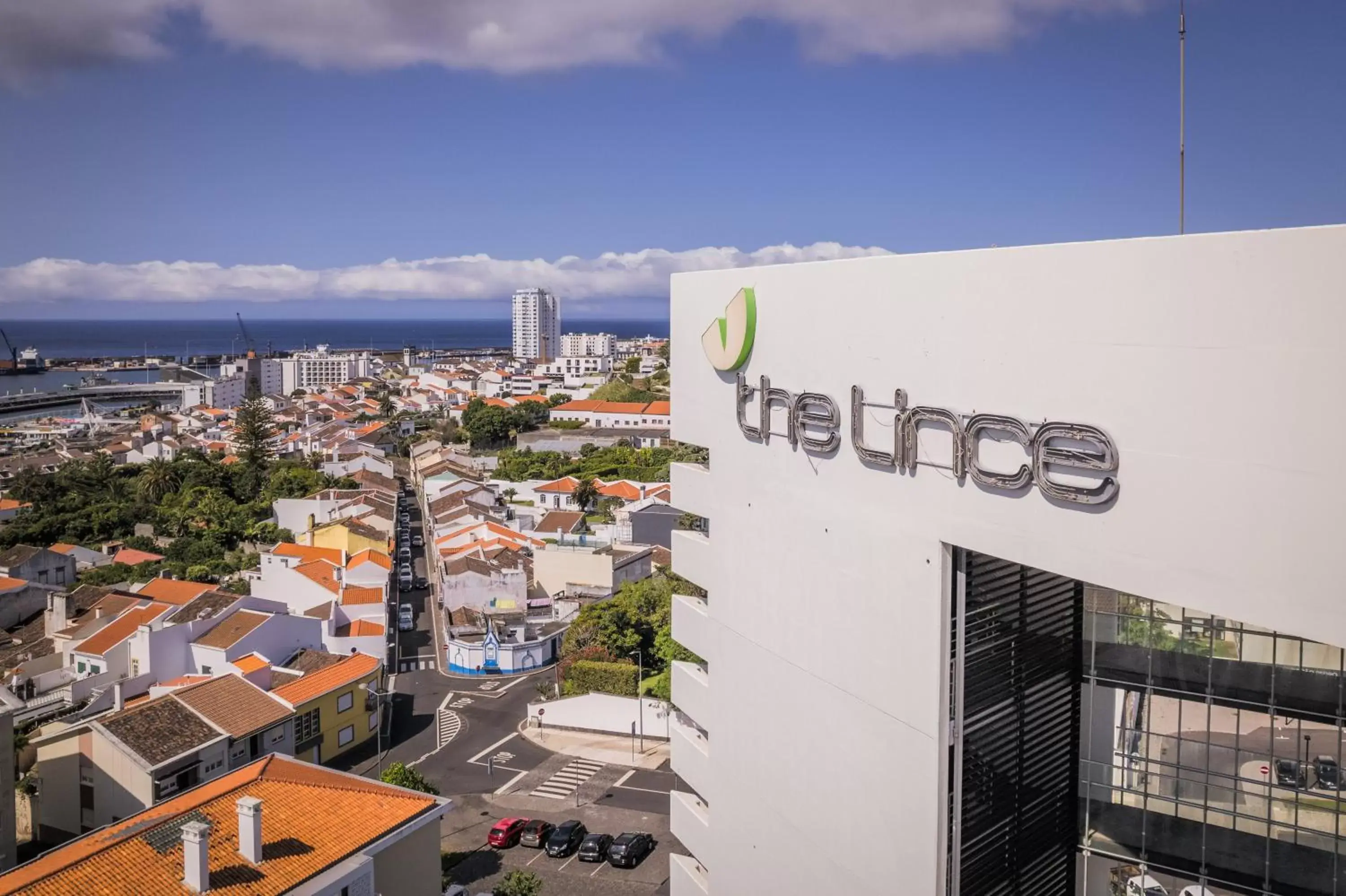 Facade/entrance in The Lince Azores