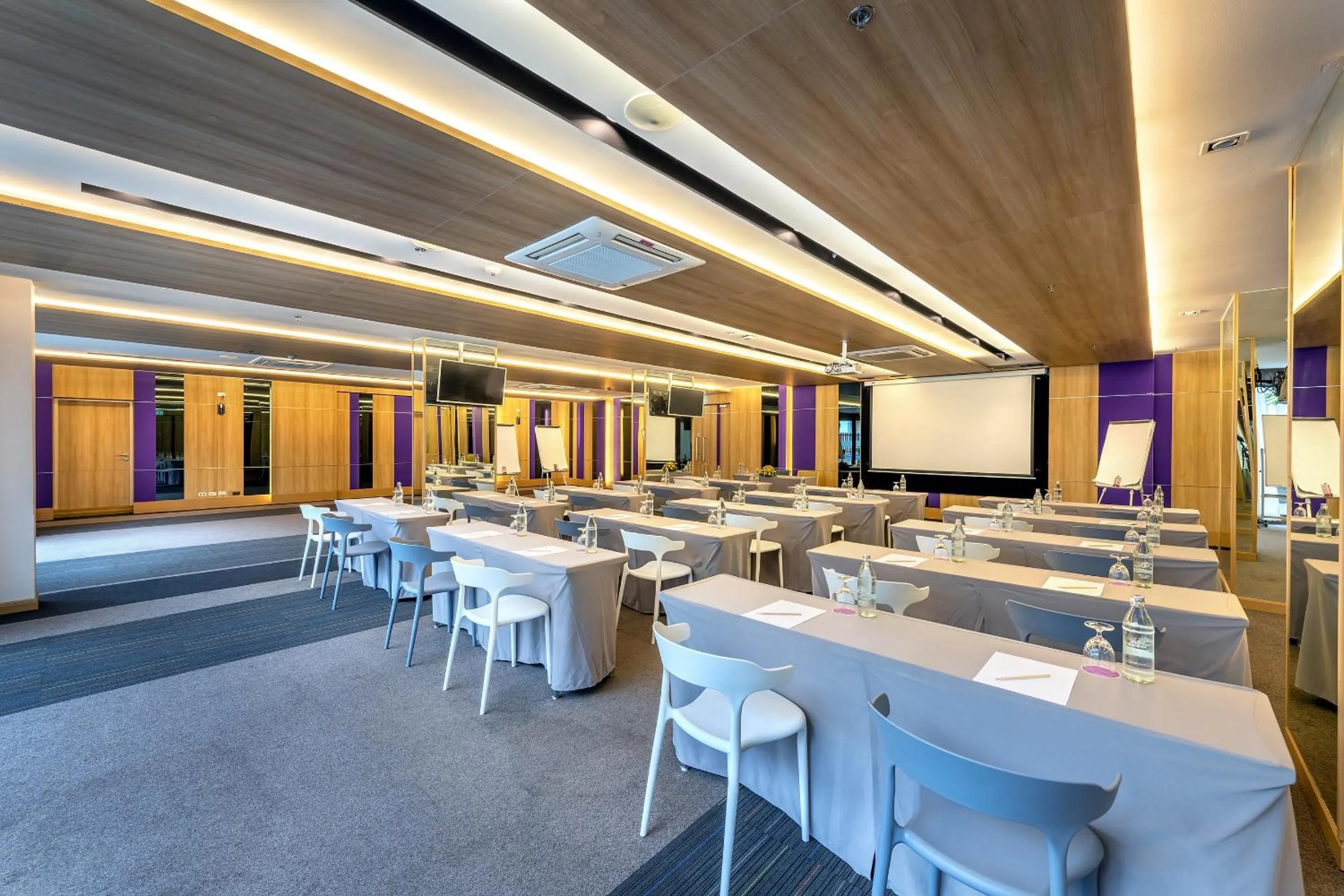 Business facilities in D Varee Diva Central Rayong