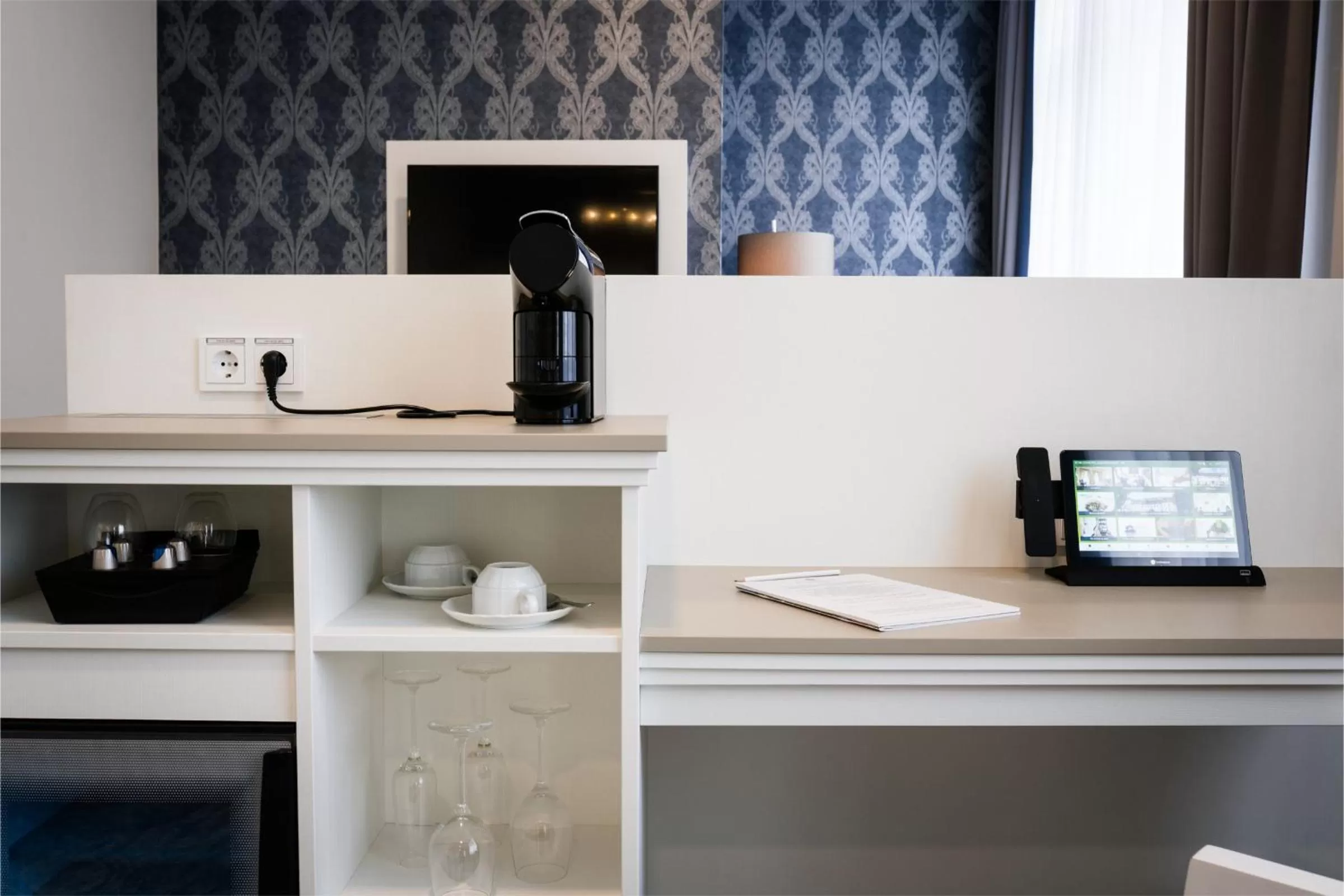 Coffee/tea facilities in Schlosshotel Bad Neustadt