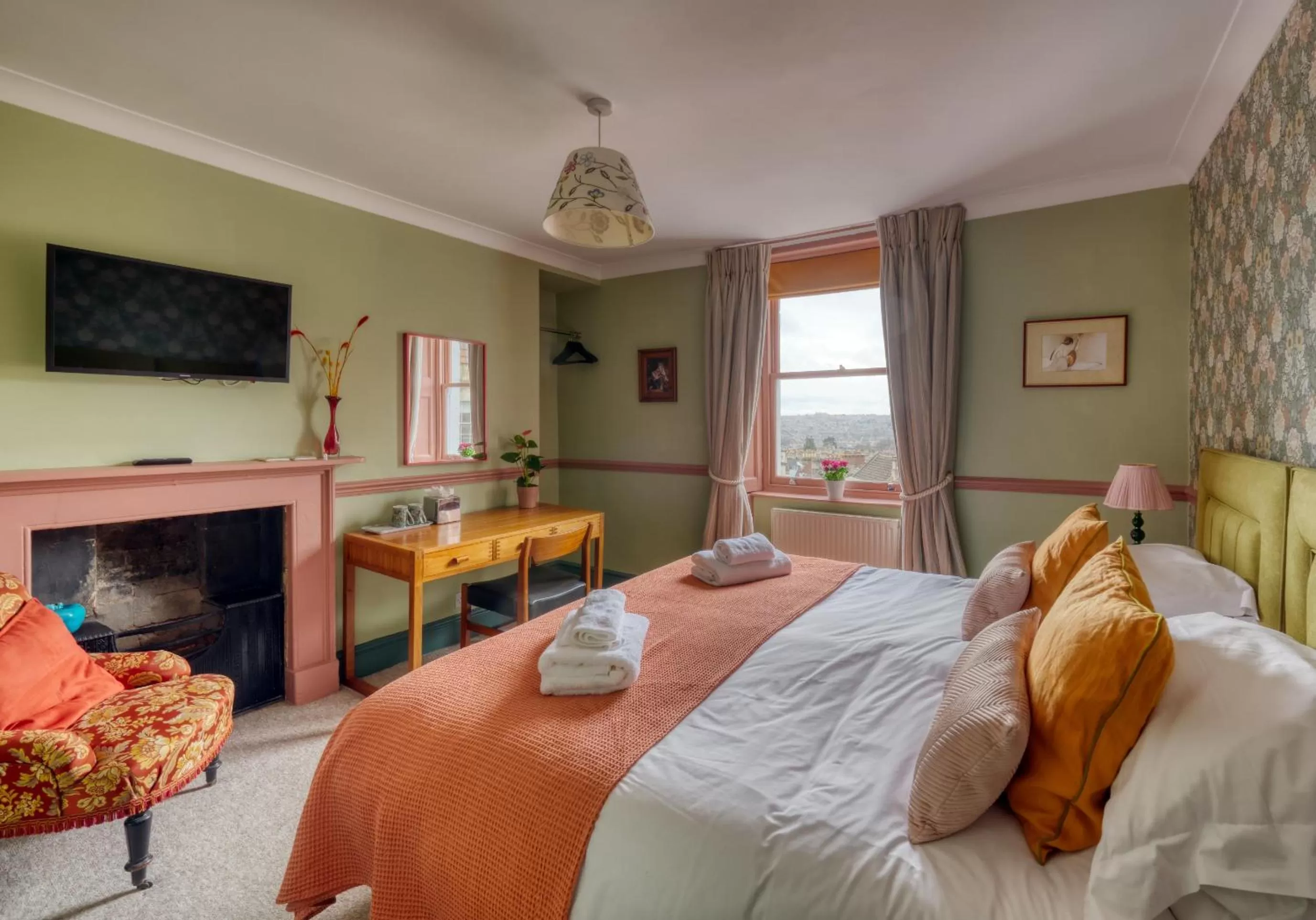 Photo of the whole room in Hill House