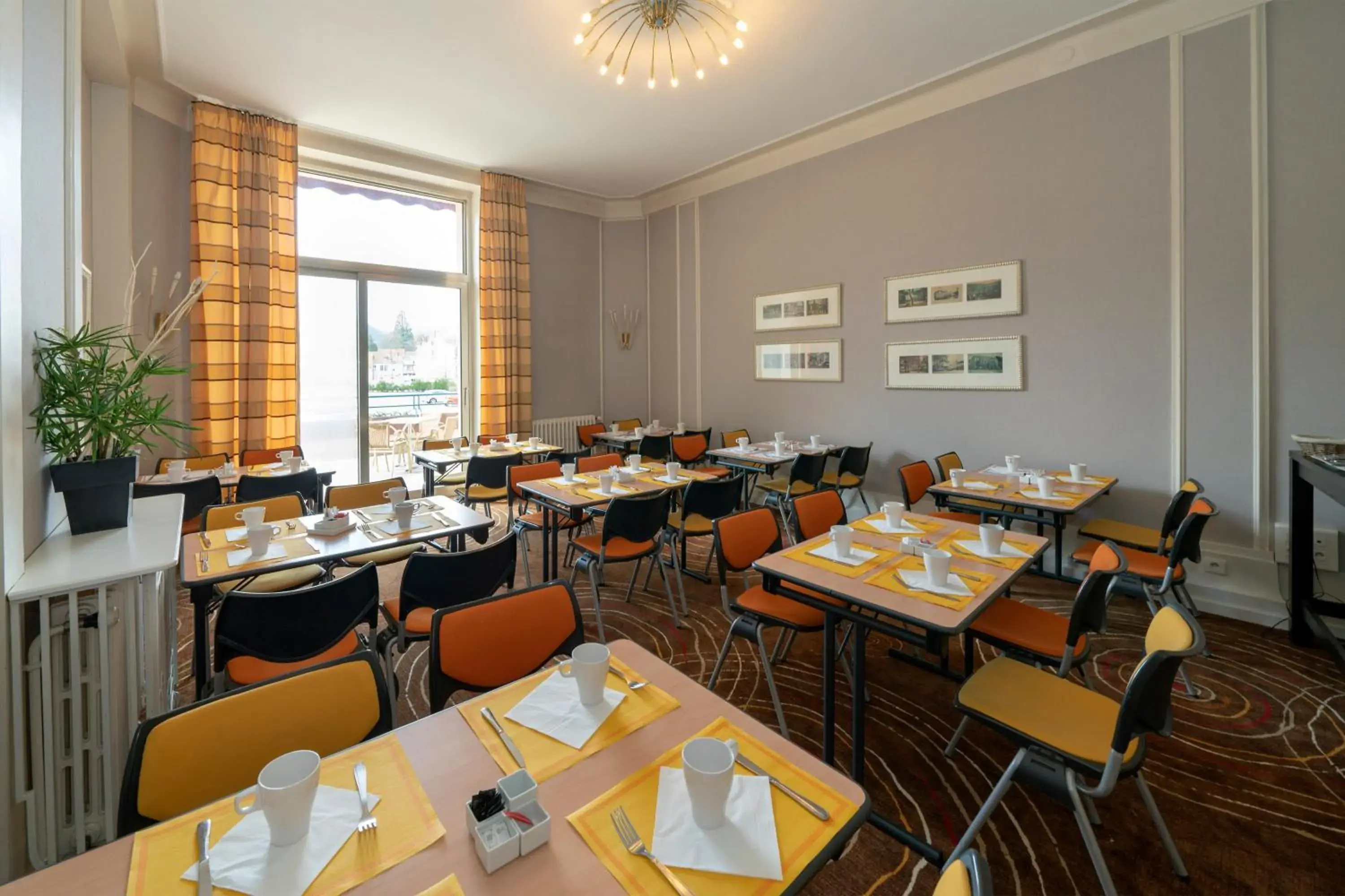Restaurant/Places to Eat in Grand Hotel Filippo
