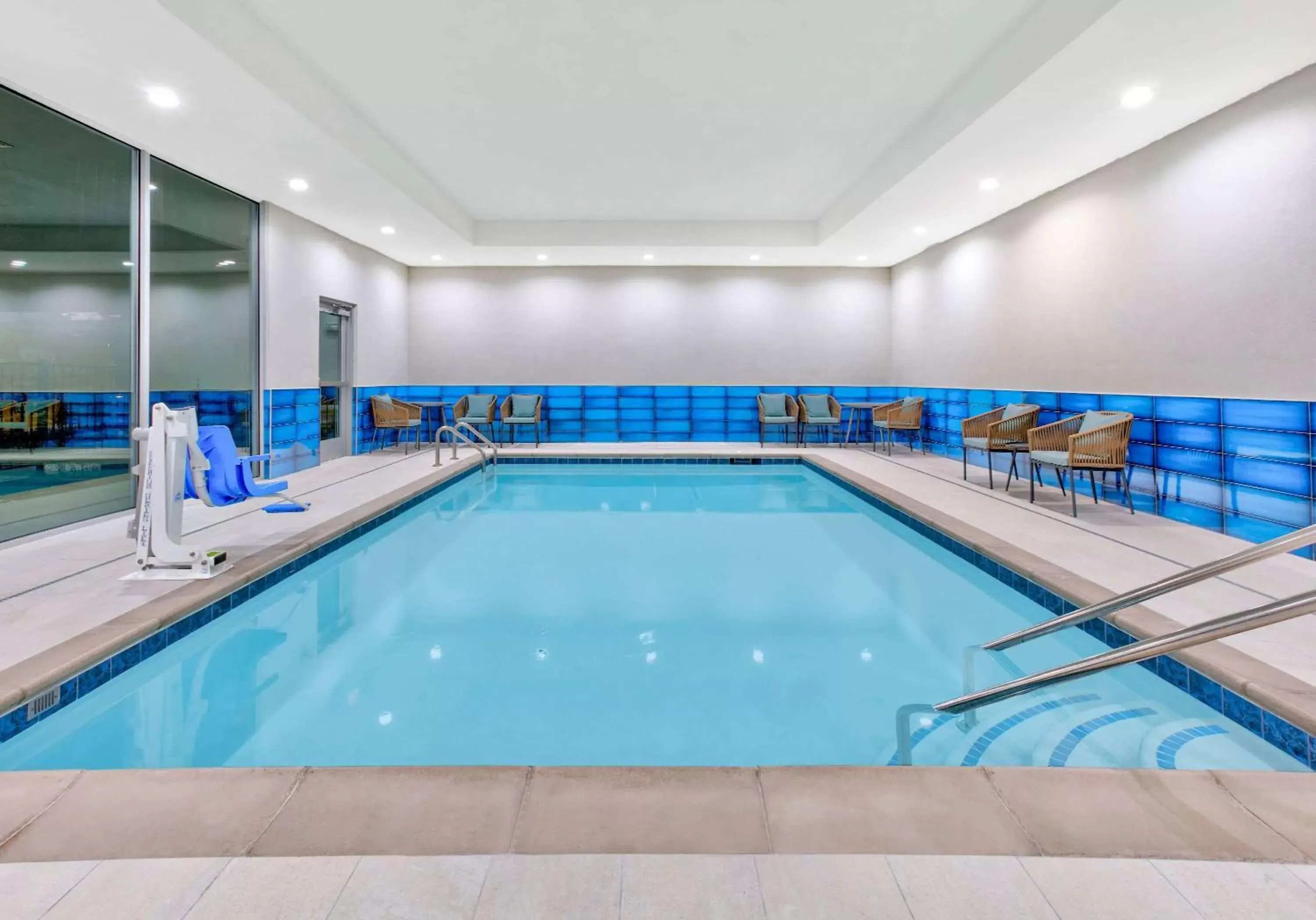 Activities, Swimming Pool in La Quinta Inn & Suites by Wyndham Terrell