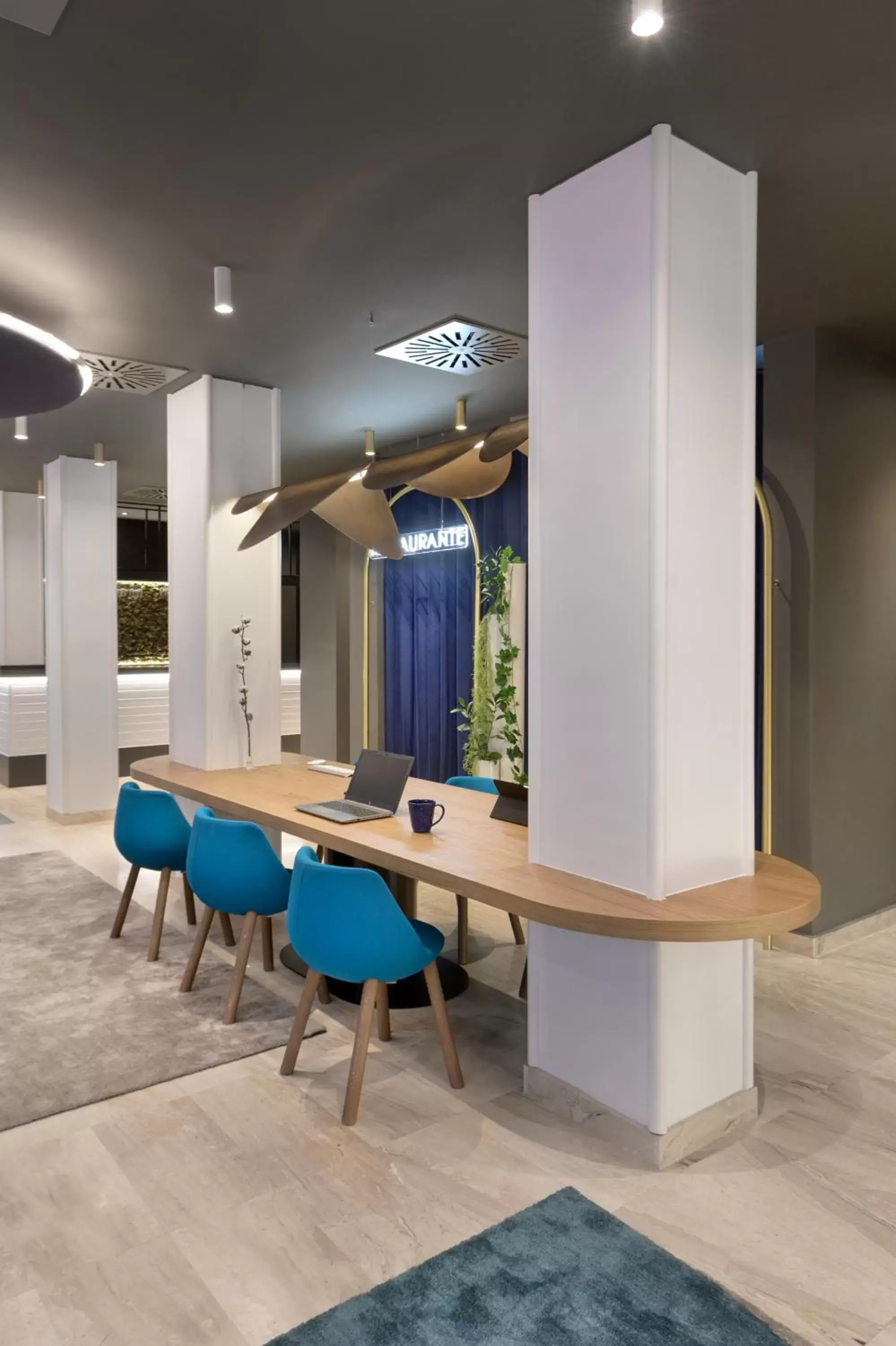 Lobby or reception in Hotel Inca Lobby or reception in Hotel Inca