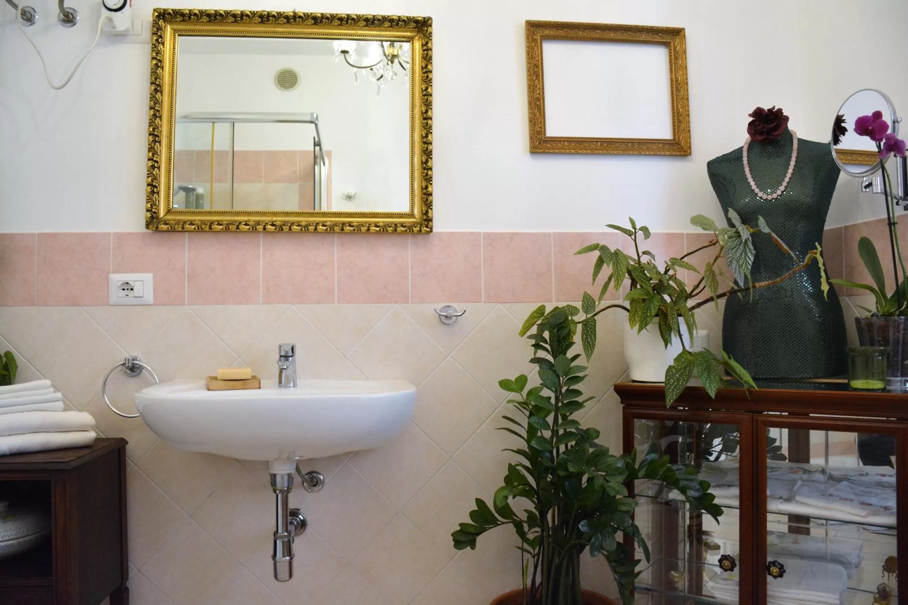 Bathroom in B&B Fashion style