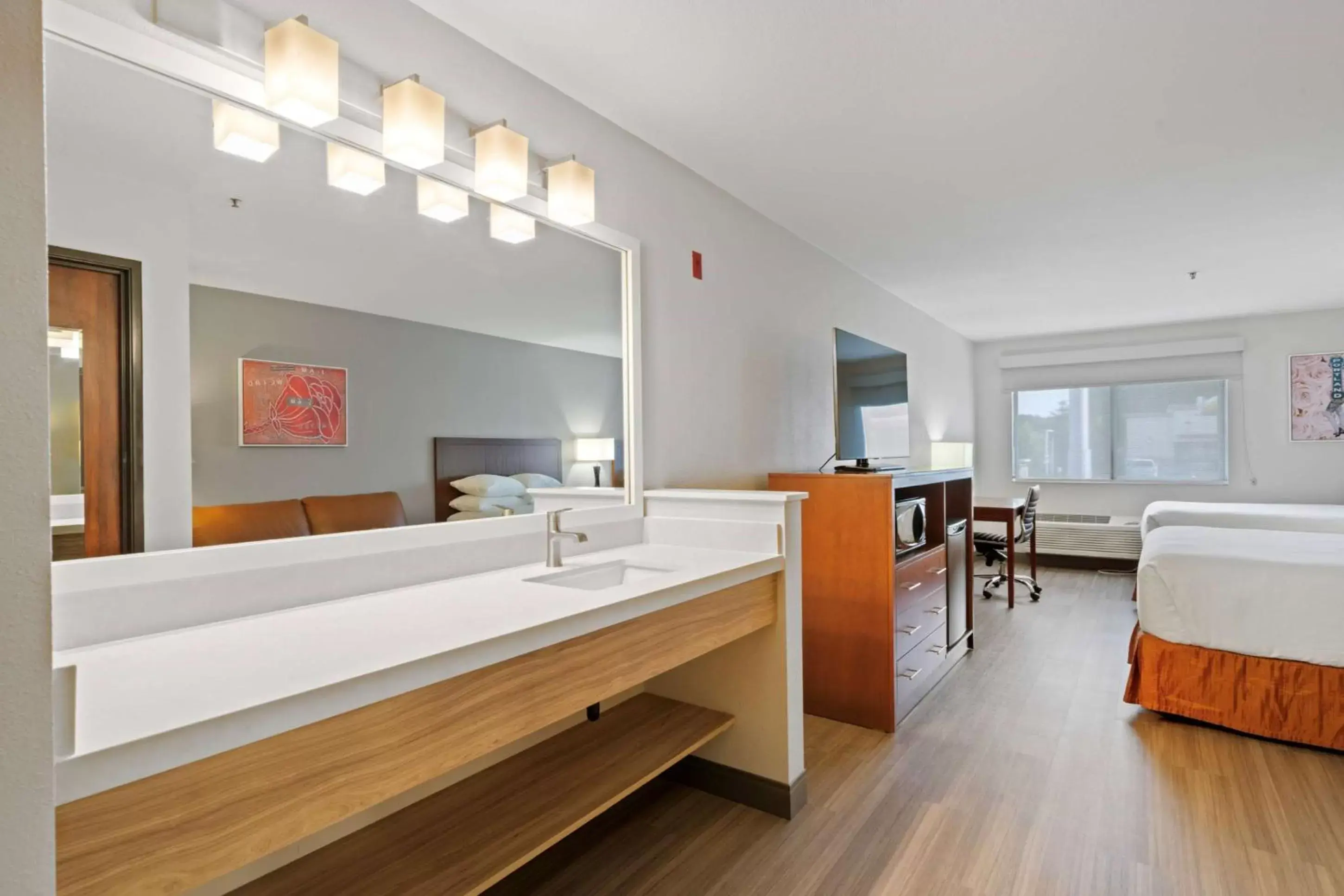 Bedroom, Bathroom in Best Western Lake Oswego Hotel & Suites