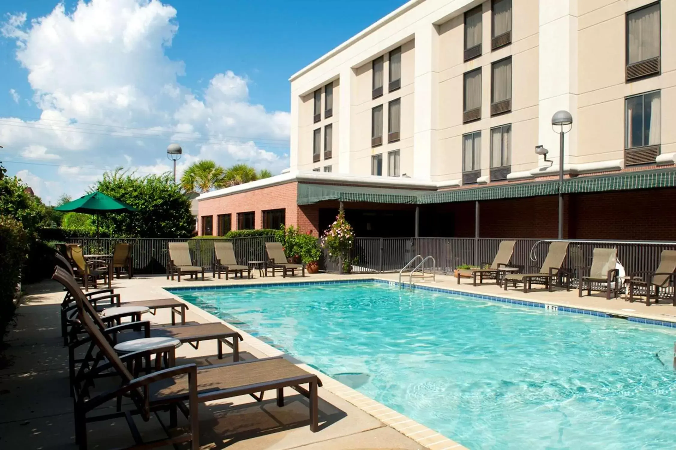 Pool view, Swimming Pool in Hampton Inn Pensacola-Airport