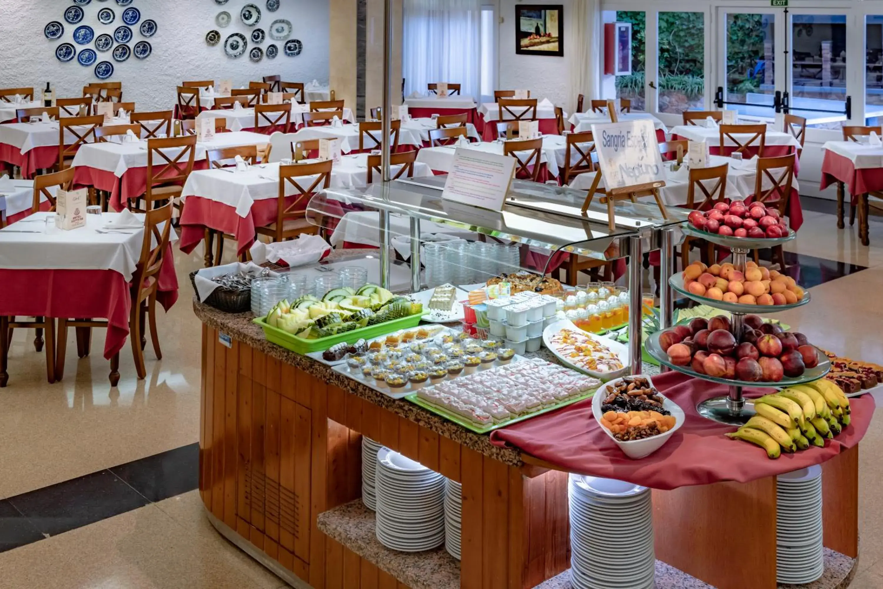 Restaurant/places to eat in Hotel GHT Neptuno-Tossa & Venus SPA Restaurant/places to eat in Hotel GHT Neptuno-Tossa & Venus SPA